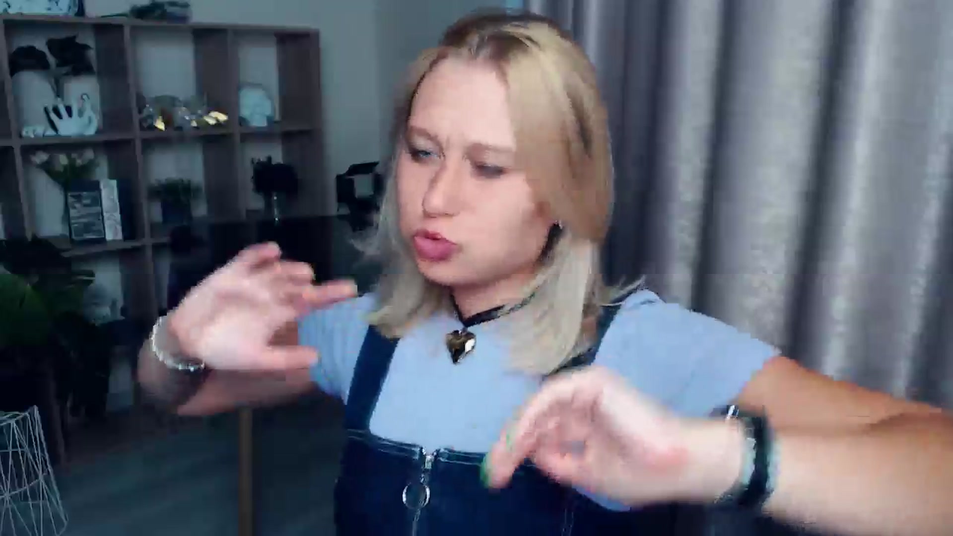 Gallery image thumbnail from Kukla_kolduna's myfreecams stream on, 08/16/2025, 17:54 image 13 of 20