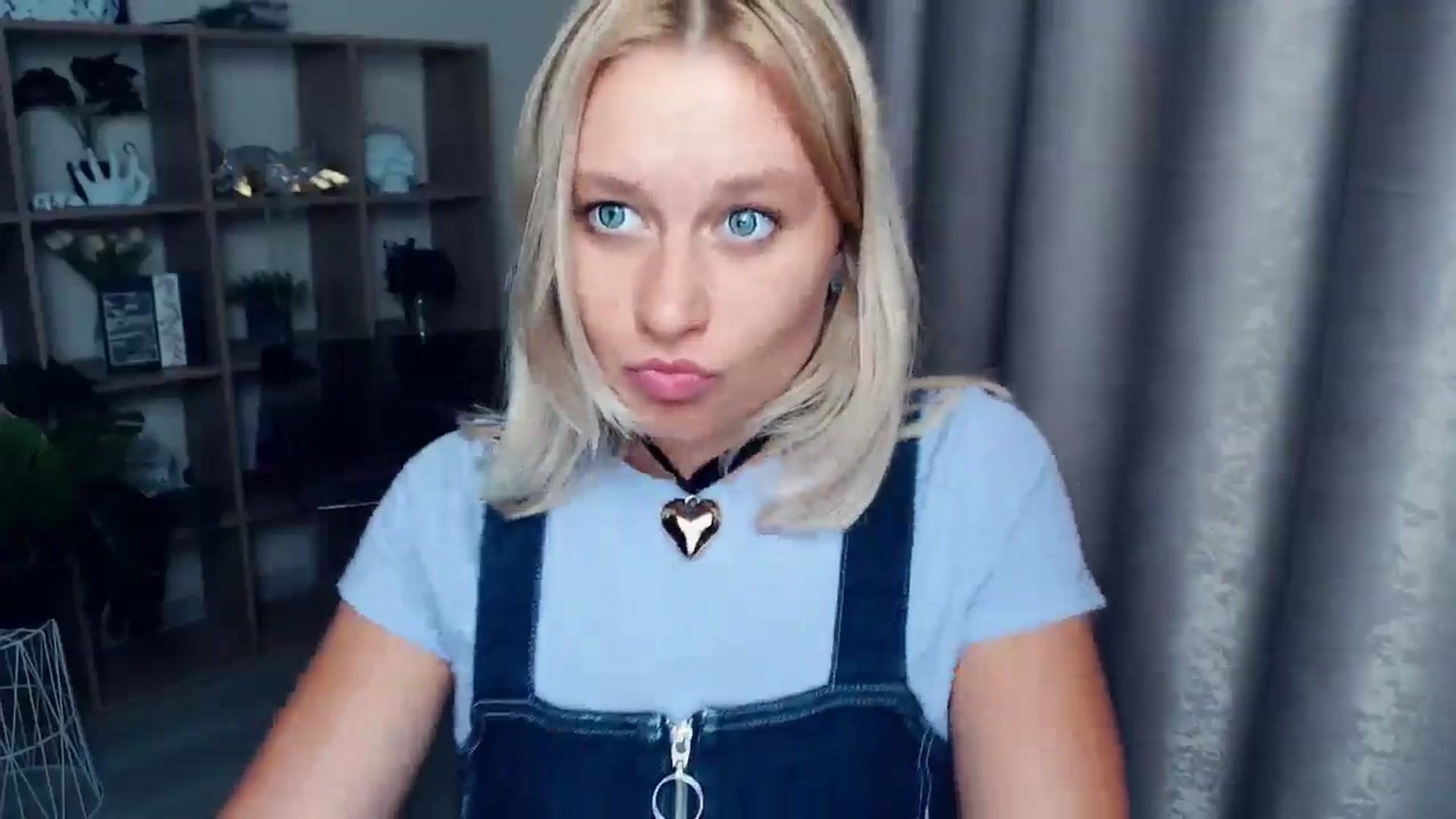 Gallery image thumbnail from Kukla_kolduna's myfreecams stream on, 08/16/2025, 18:18 image 3 of 20