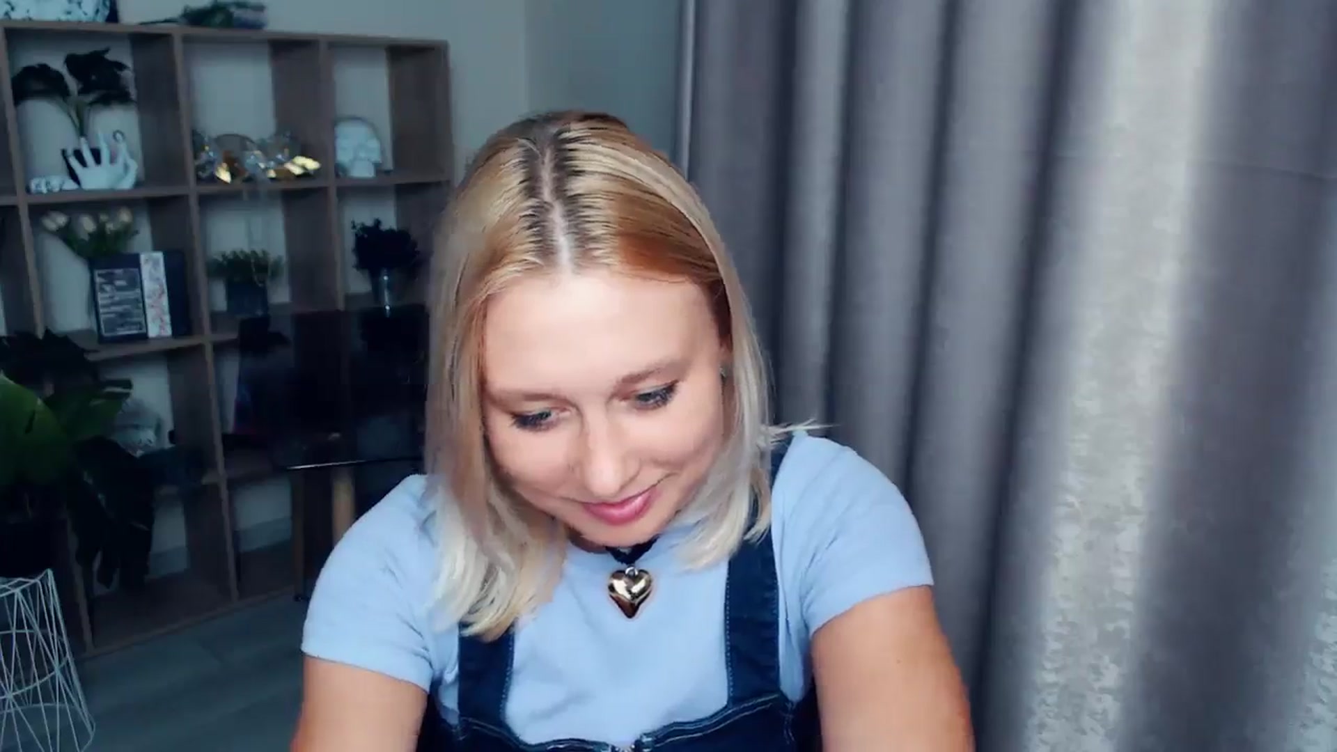 Gallery image thumbnail from Kukla_kolduna's myfreecams stream on, 08/16/2025, 18:18 image 12 of 20