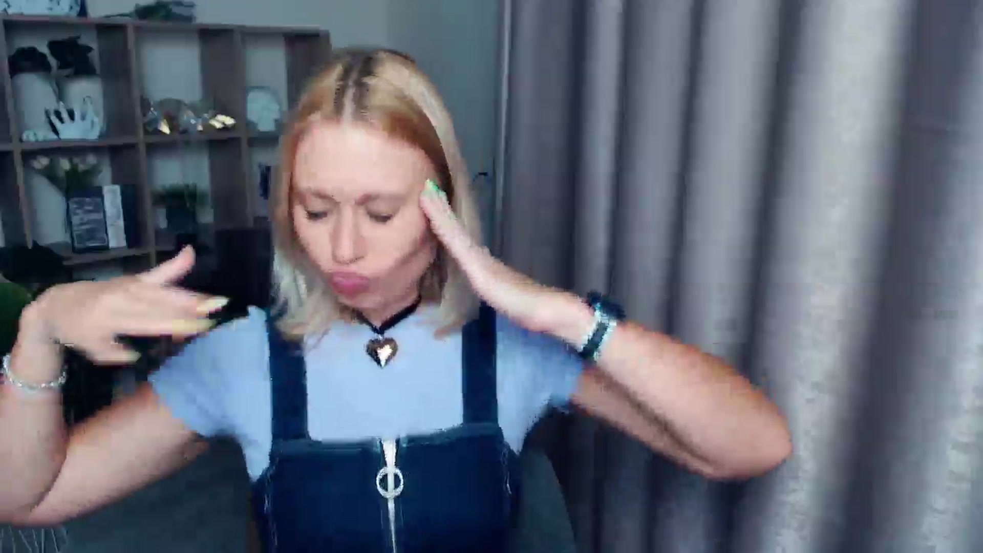 Gallery image thumbnail from Kukla_kolduna's myfreecams stream on, 08/16/2025, 18:18 image 15 of 20