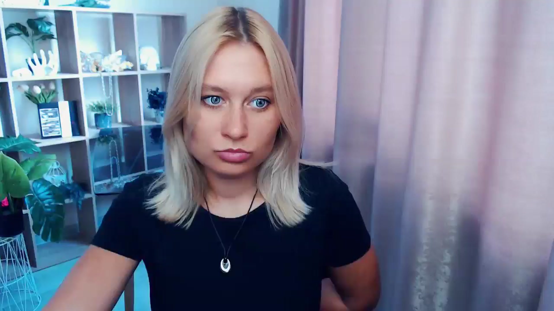 Gallery image thumbnail from Kukla_kolduna's myfreecams stream on, 08/17/2025, 08:48 image 2 of 20