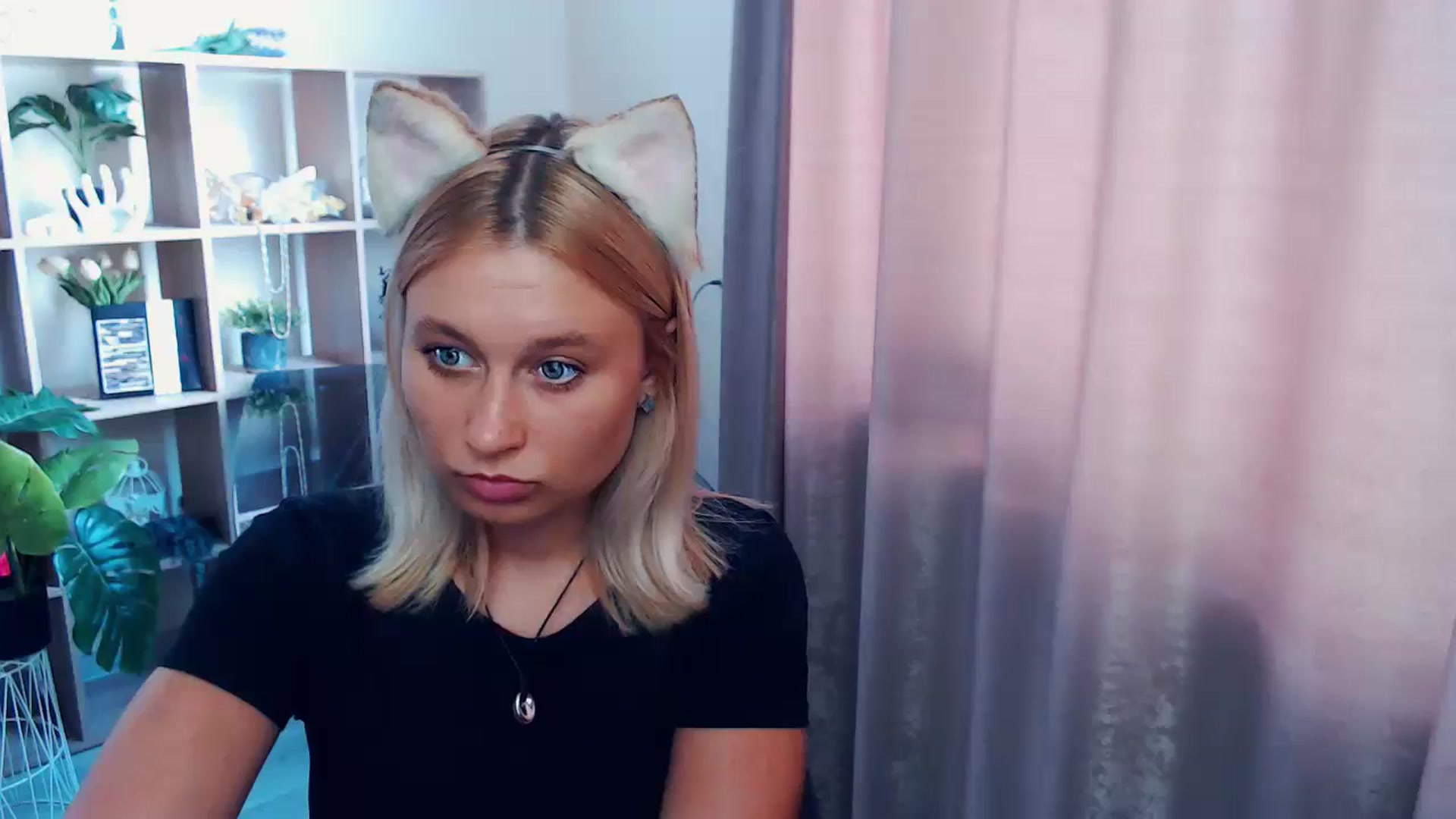 Gallery image thumbnail from Kukla_kolduna's myfreecams stream on, 08/17/2025, 10:33 image 20 of 20