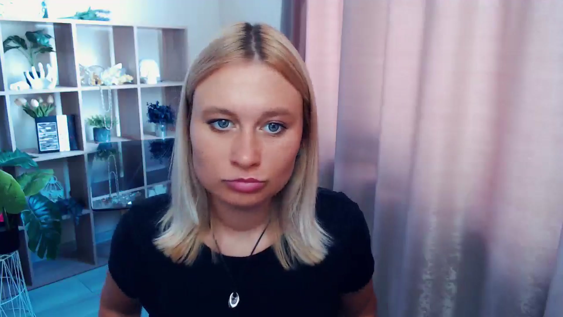 Gallery image thumbnail from Kukla_kolduna's myfreecams stream on, 08/17/2025, 10:33 image 3 of 20