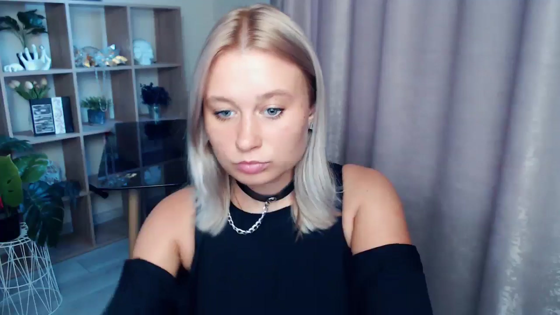 Gallery image thumbnail from Kukla_kolduna's myfreecams stream on, 08/21/2025, 17:12 image 11 of 20