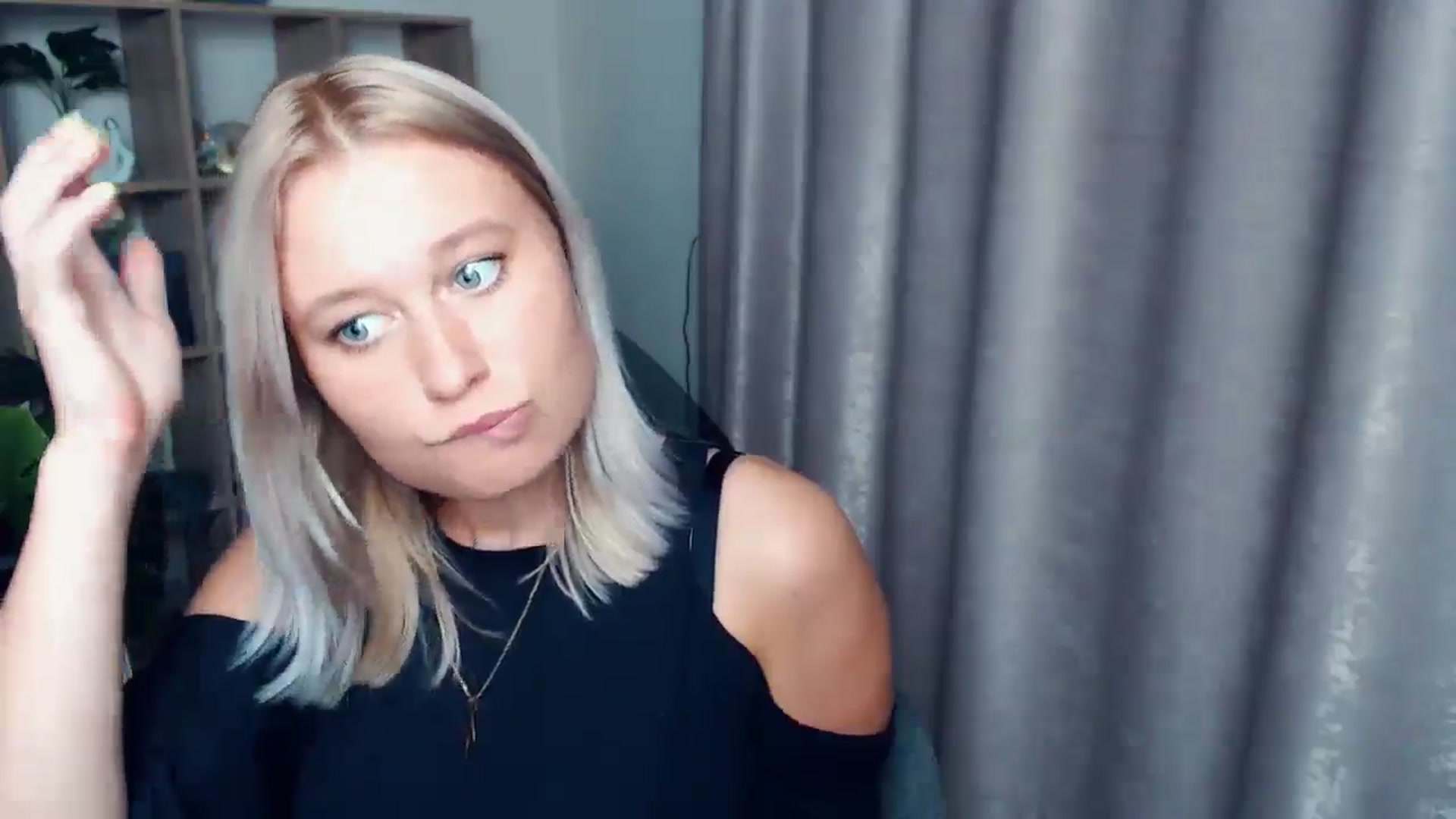 Gallery image thumbnail from Kukla_kolduna's myfreecams stream on, 08/21/2025, 18:02 image 2 of 20