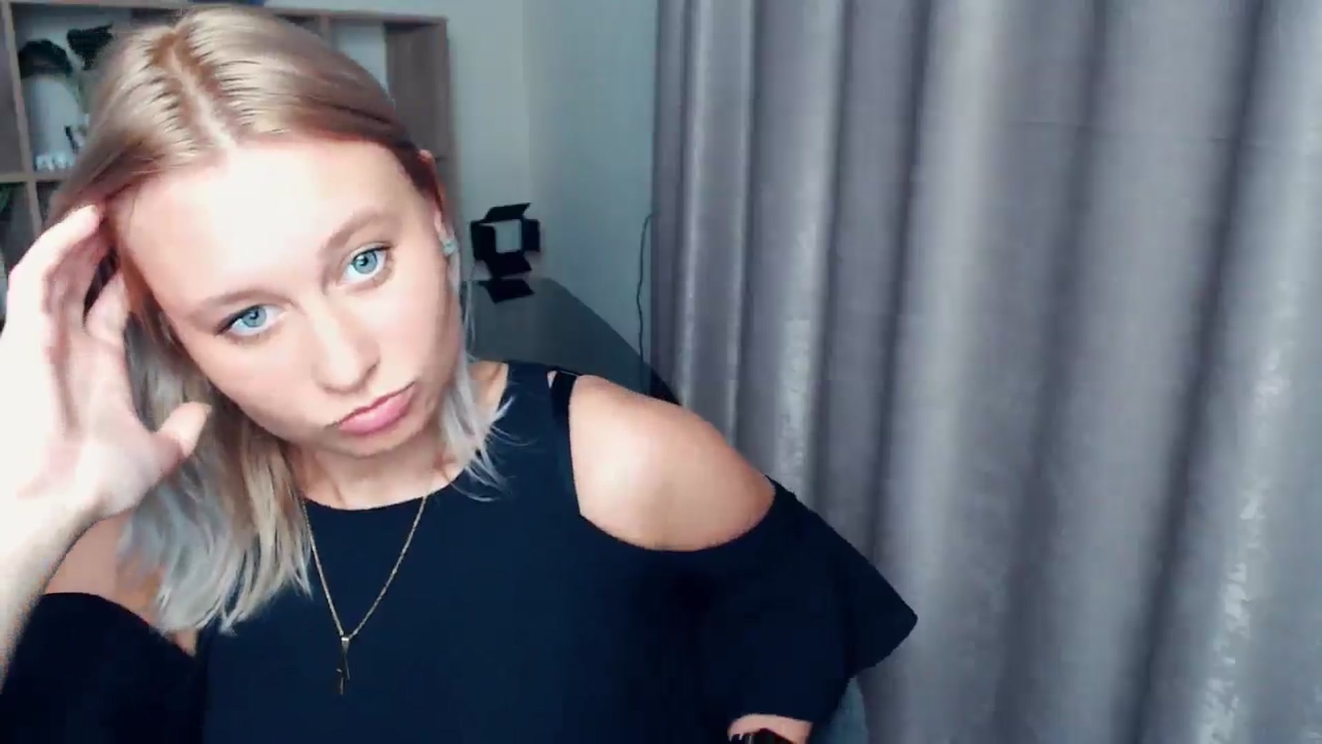 Gallery image thumbnail from Kukla_kolduna's myfreecams stream on, 08/21/2025, 18:02 image 19 of 20