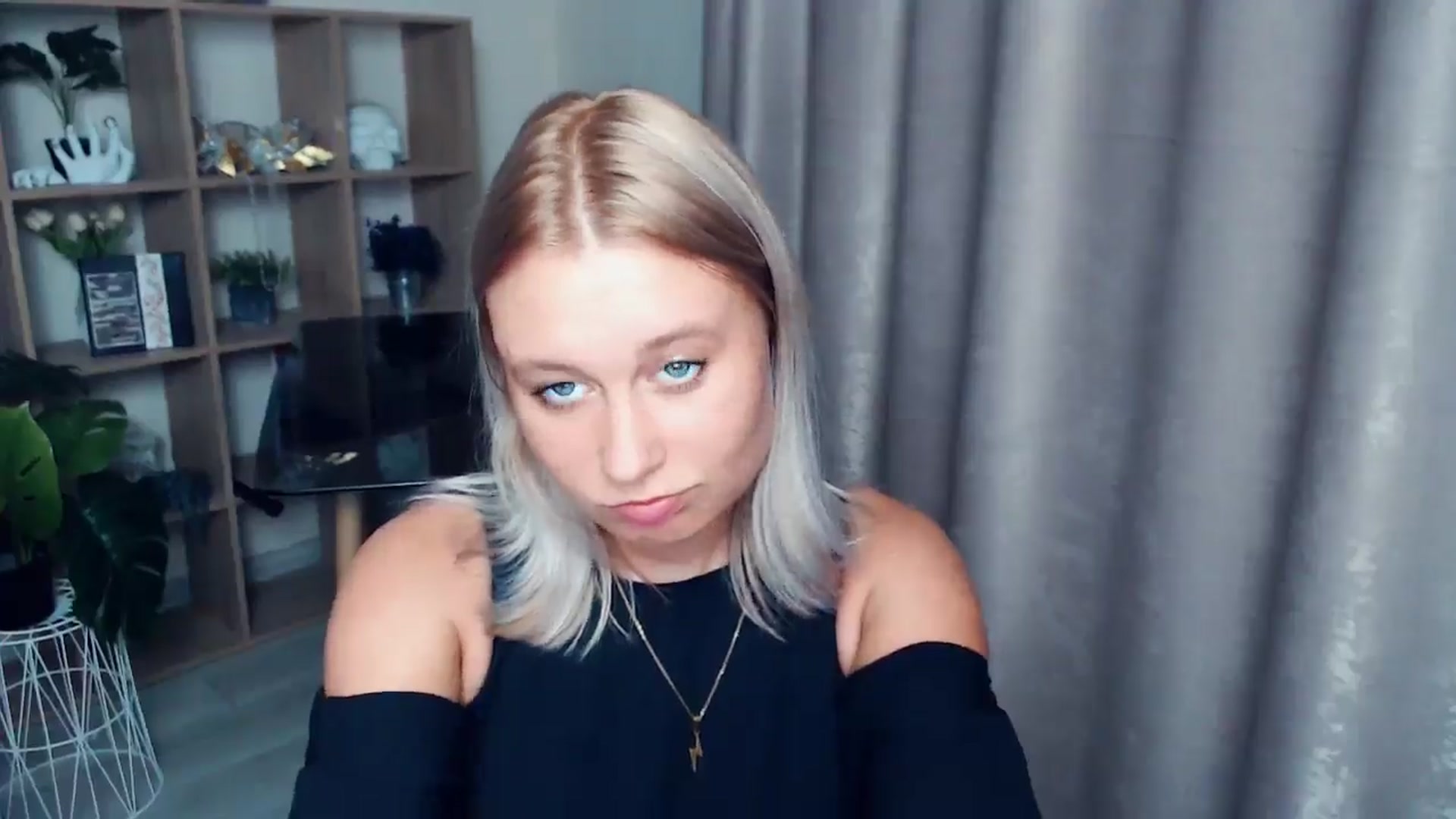 Gallery image thumbnail from Kukla_kolduna's myfreecams stream on, 08/21/2025, 18:02 image 6 of 20