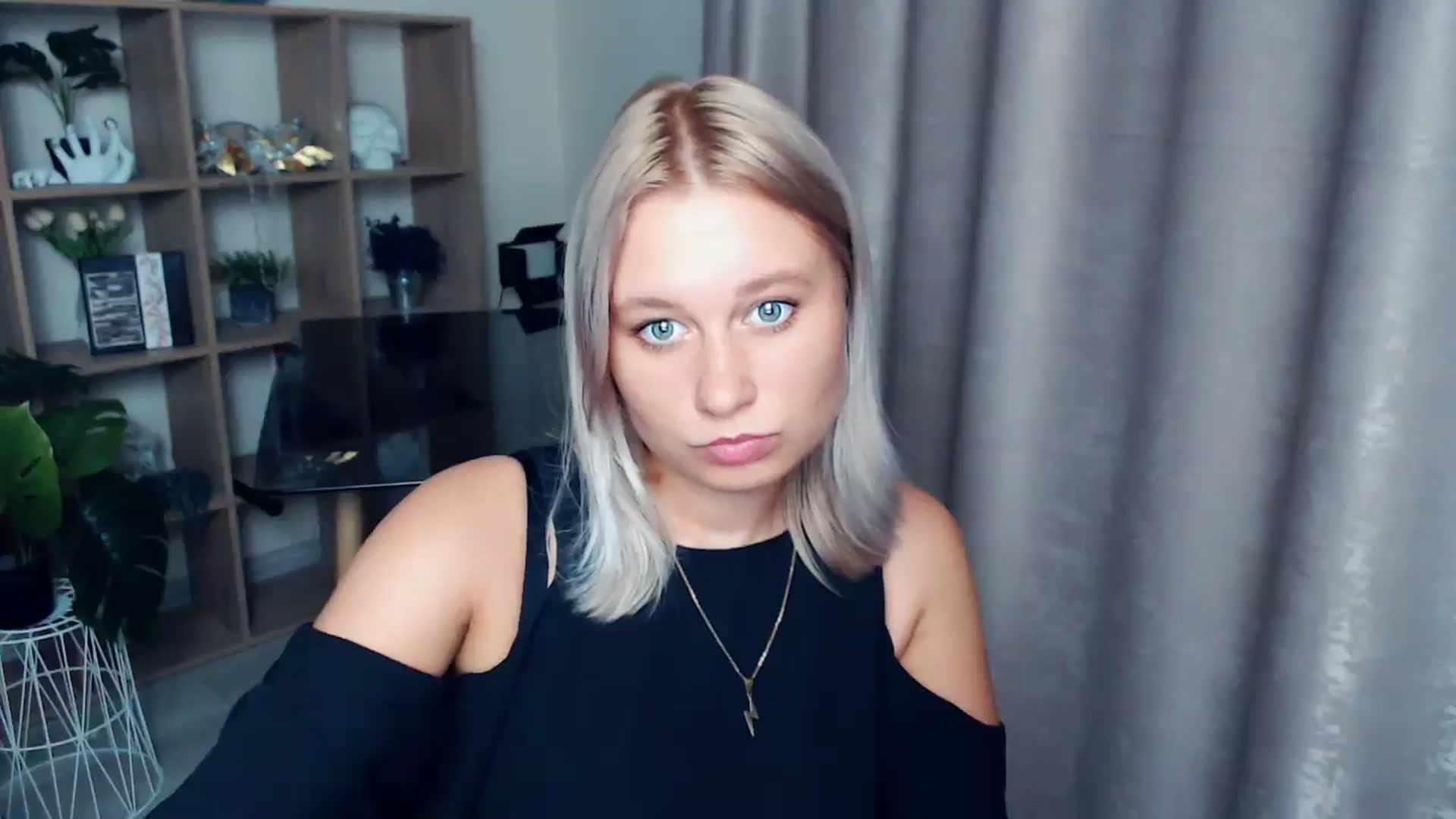Gallery image thumbnail from Kukla_kolduna's myfreecams stream on, 08/21/2025, 18:02 image 12 of 20