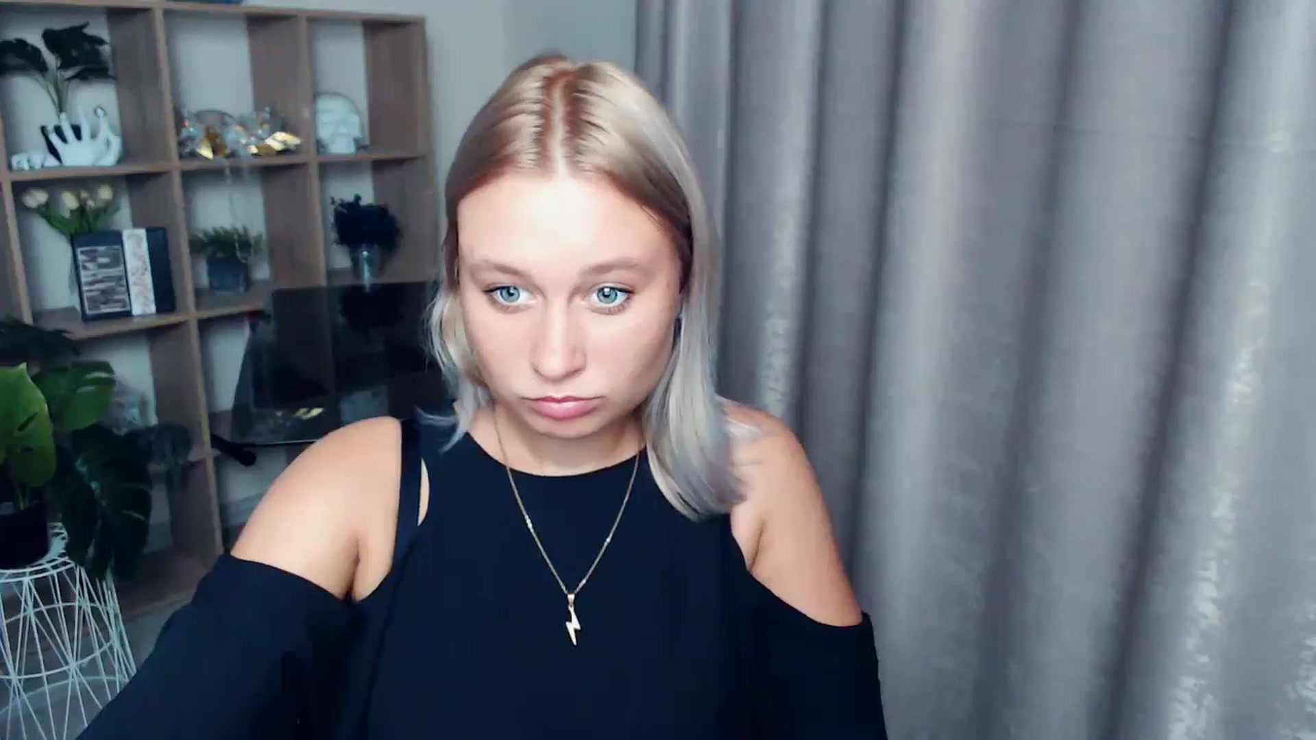 Gallery image thumbnail from Kukla_kolduna's myfreecams stream on, 08/21/2025, 18:02 image 8 of 20