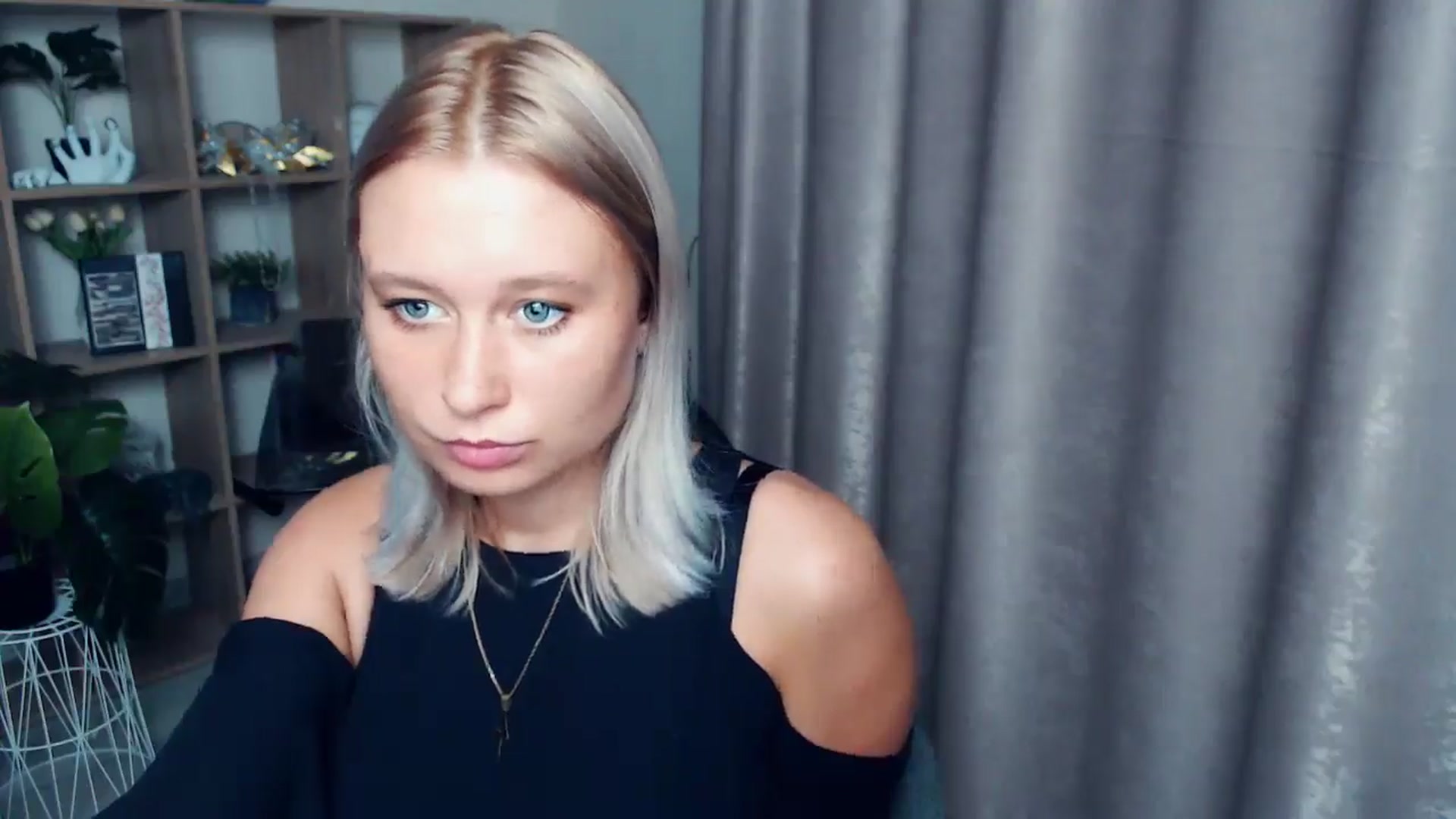 Gallery image thumbnail from Kukla_kolduna's myfreecams stream on, 08/21/2025, 18:02 image 3 of 20