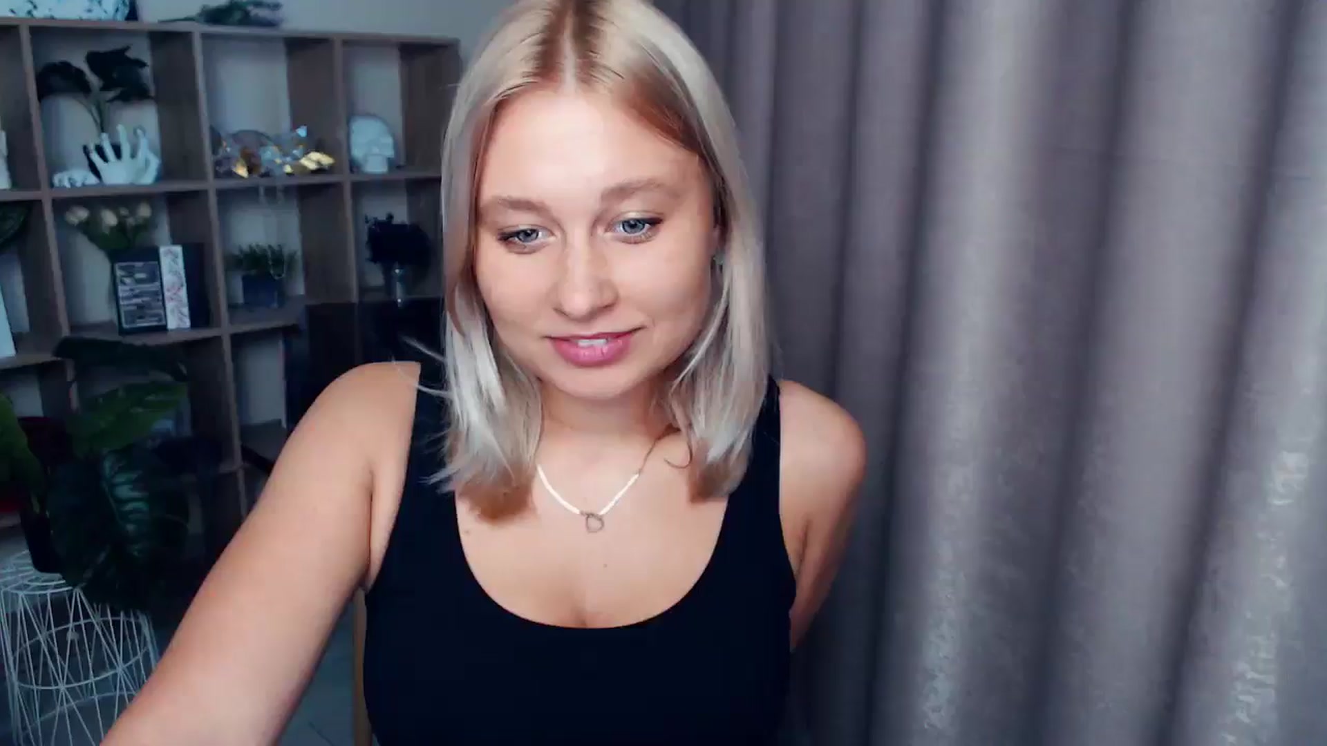 Gallery image thumbnail from Kukla_kolduna's myfreecams stream on, 08/22/2025, 16:49 image 19 of 20