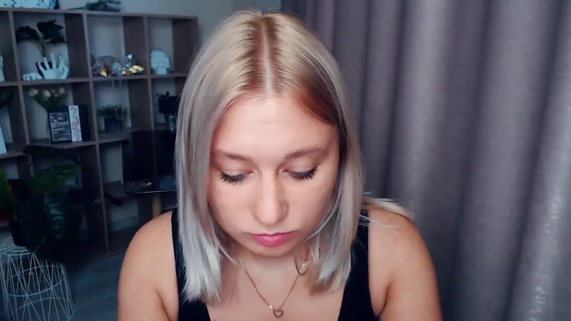 Gallery image thumbnail from Kukla_kolduna's myfreecams stream on, 08/22/2025, 16:49 image 17 of 20