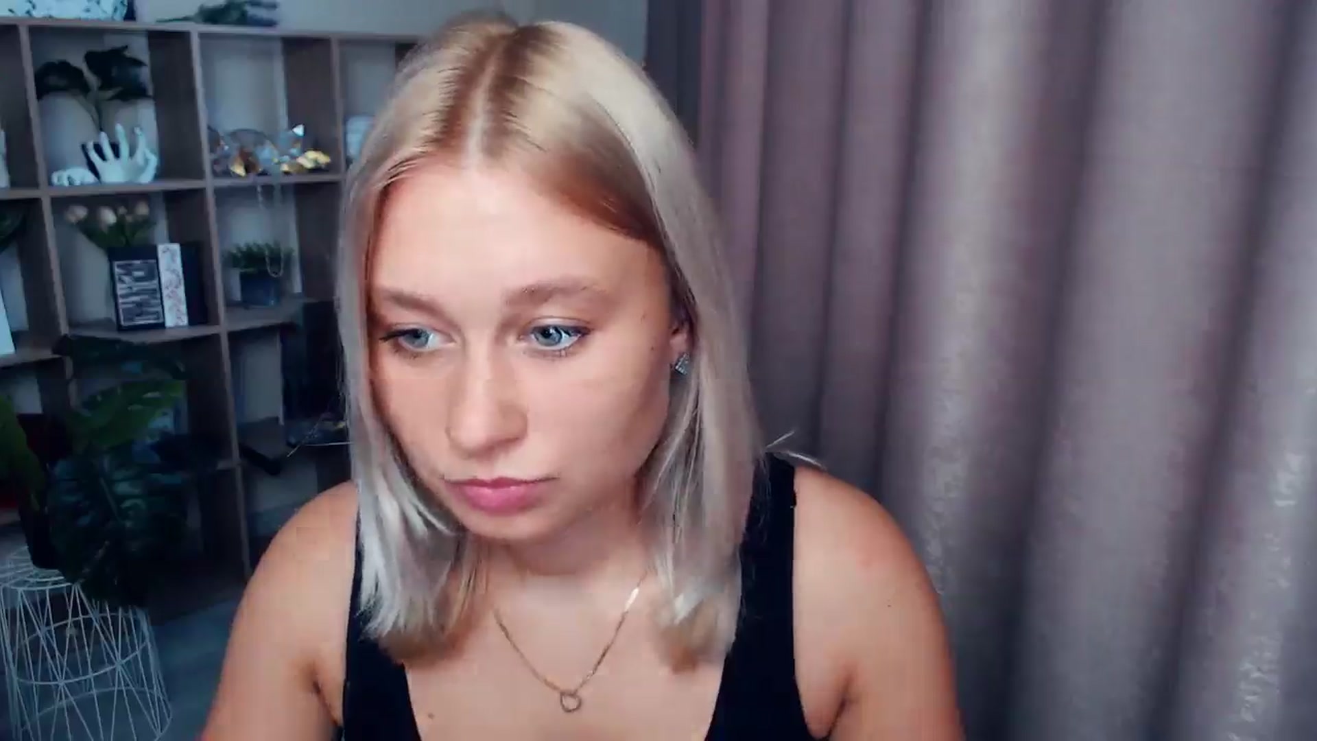 Gallery image thumbnail from Kukla_kolduna's myfreecams stream on, 08/22/2025, 16:49 image 6 of 20
