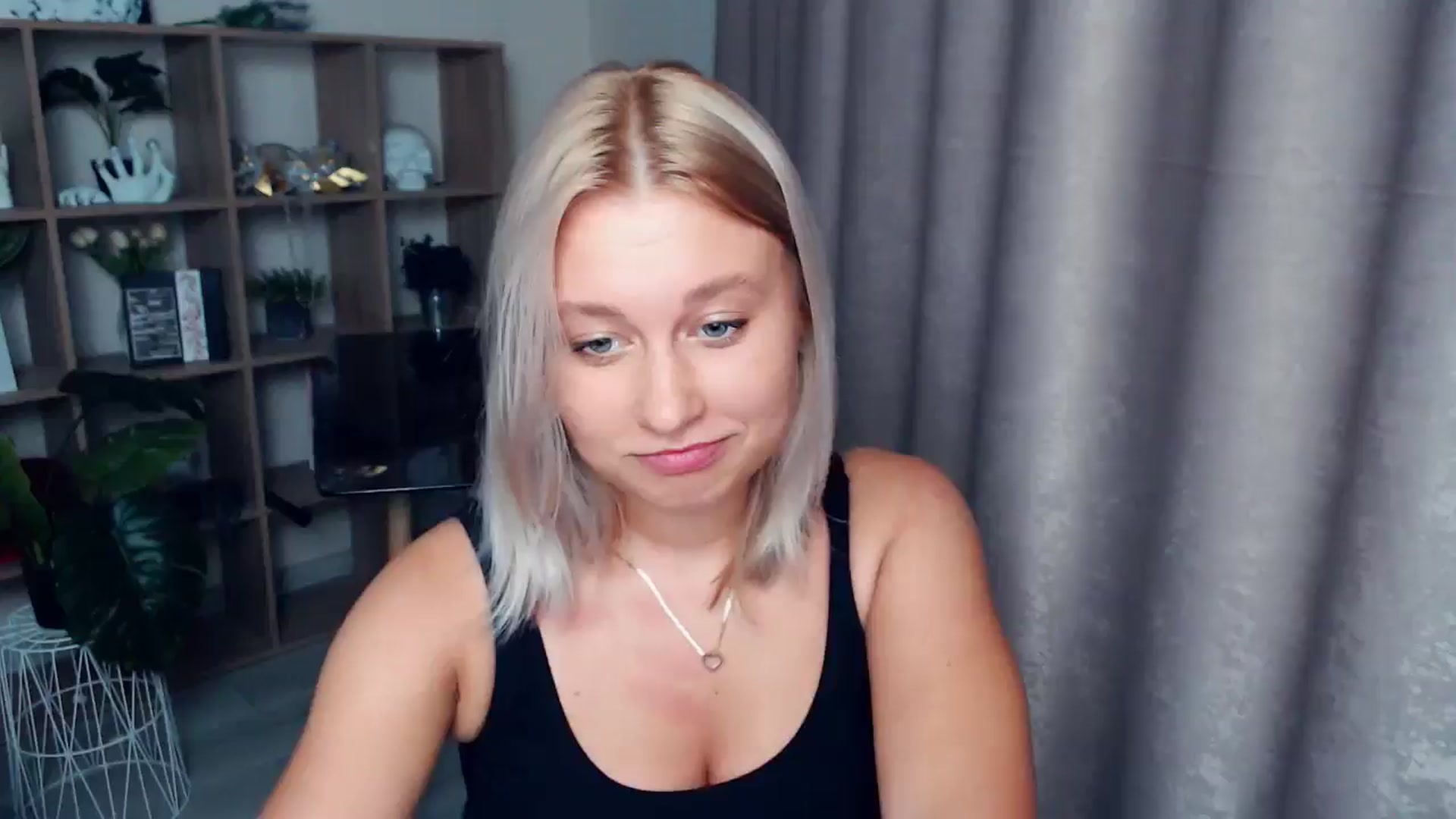 Gallery image thumbnail from Kukla_kolduna's myfreecams stream on, 08/22/2025, 17:27 image 11 of 20