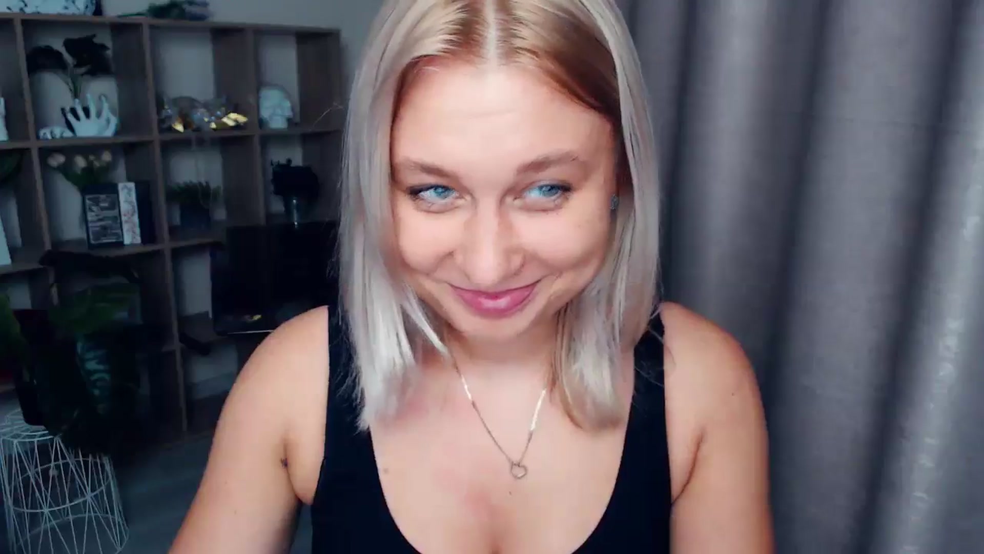 Gallery image thumbnail from Kukla_kolduna's myfreecams stream on, 08/22/2025, 17:27 image 13 of 20