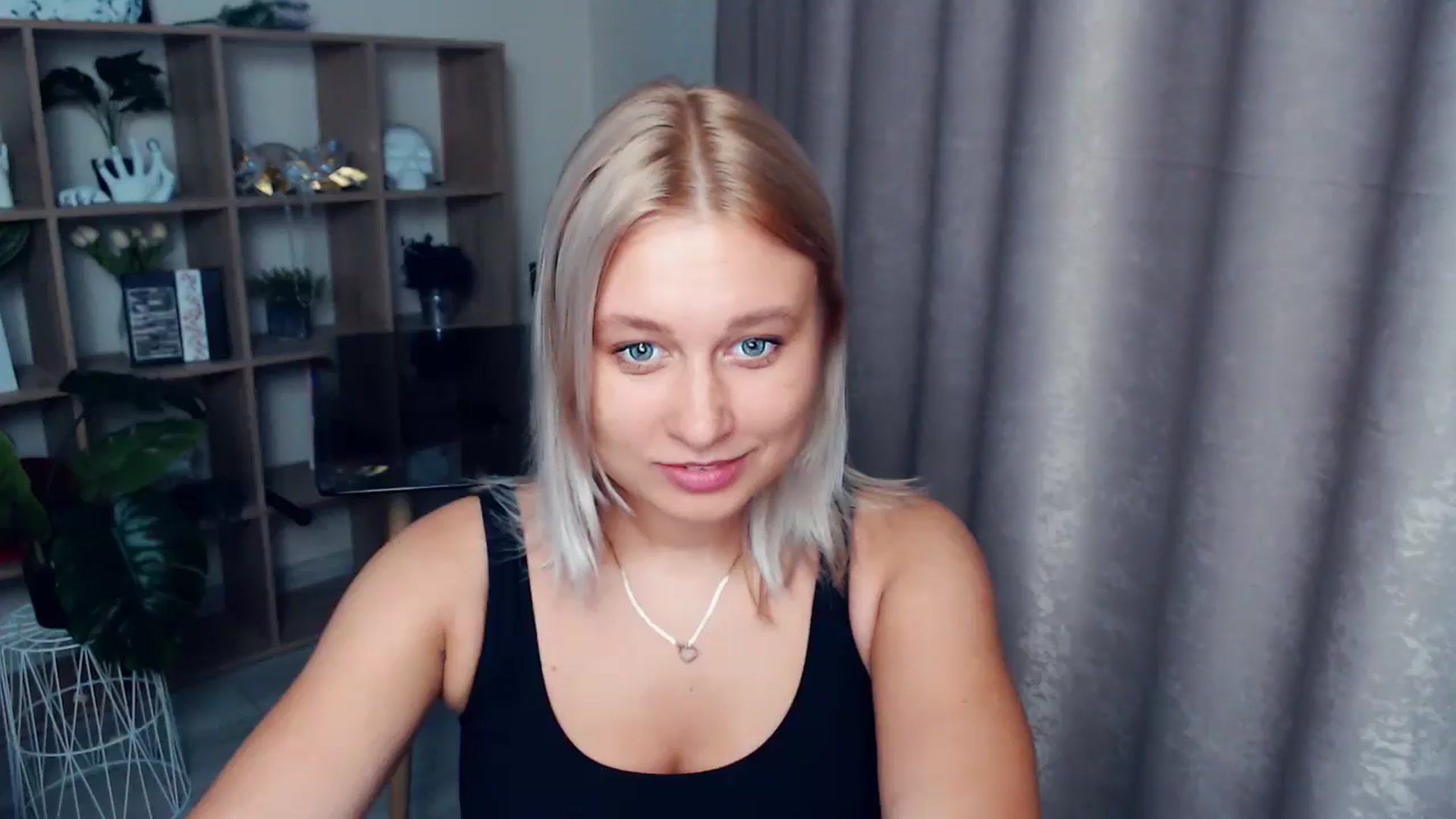 Gallery image thumbnail from Kukla_kolduna's myfreecams stream on, 08/22/2025, 17:27 image 5 of 20