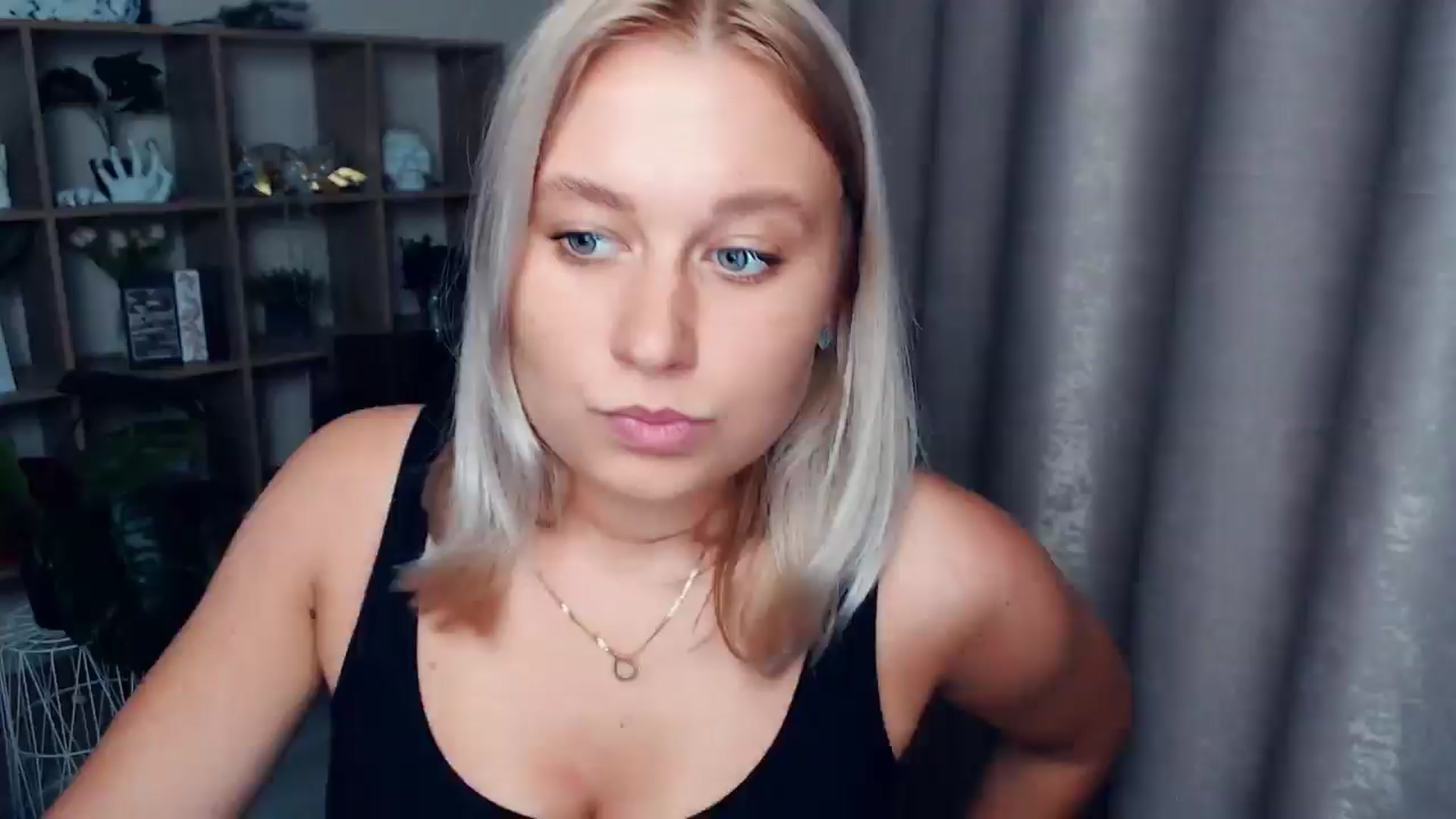 Gallery image thumbnail from Kukla_kolduna's myfreecams stream on, 08/22/2025, 17:27 image 19 of 20