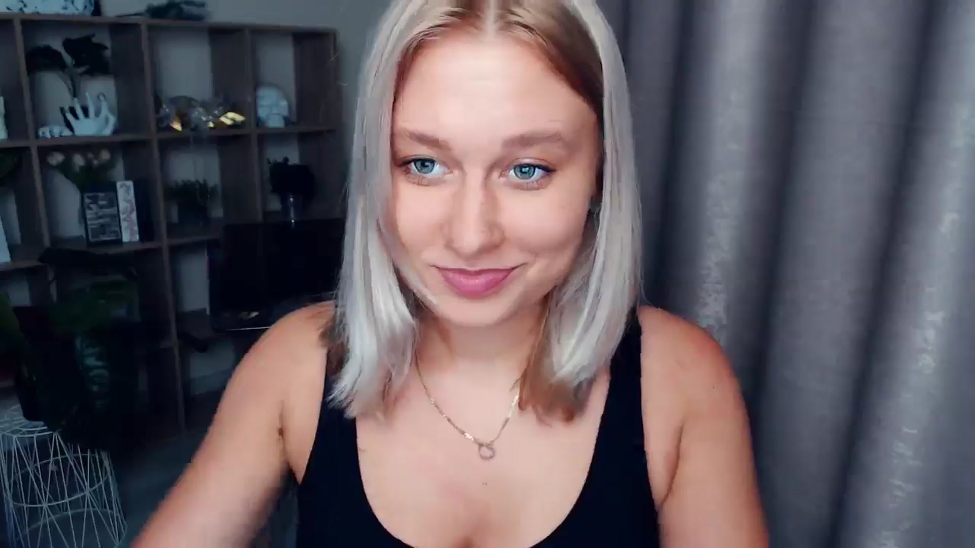 Gallery image thumbnail from Kukla_kolduna's myfreecams stream on, 08/22/2025, 17:27 image 16 of 20