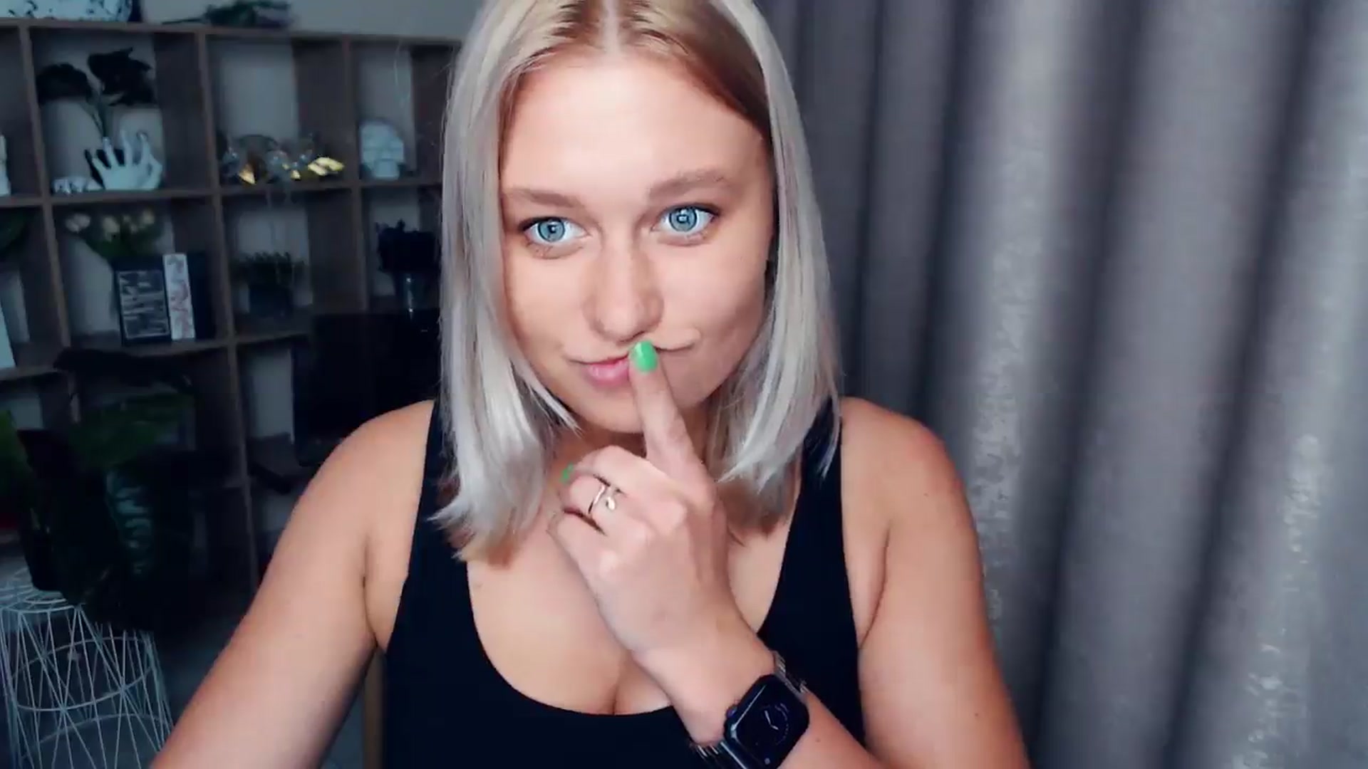 Gallery image thumbnail from Kukla_kolduna's myfreecams stream on, 08/22/2025, 17:27 image 17 of 20
