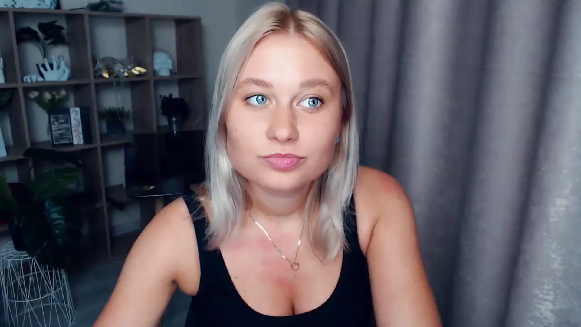 Gallery image thumbnail from Kukla_kolduna's myfreecams stream on, 08/22/2025, 17:27 image 8 of 20