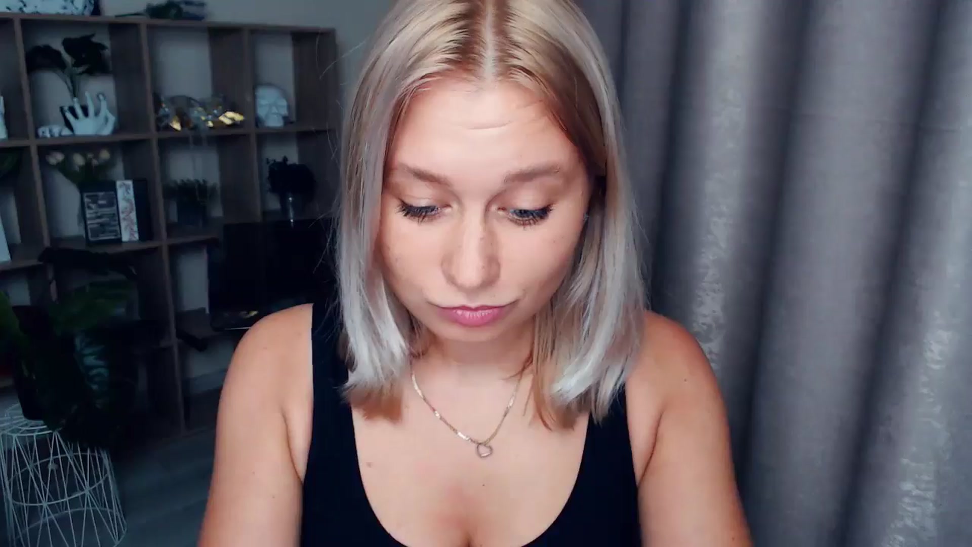 Gallery image thumbnail from Kukla_kolduna's myfreecams stream on, 08/22/2025, 17:27 image 20 of 20