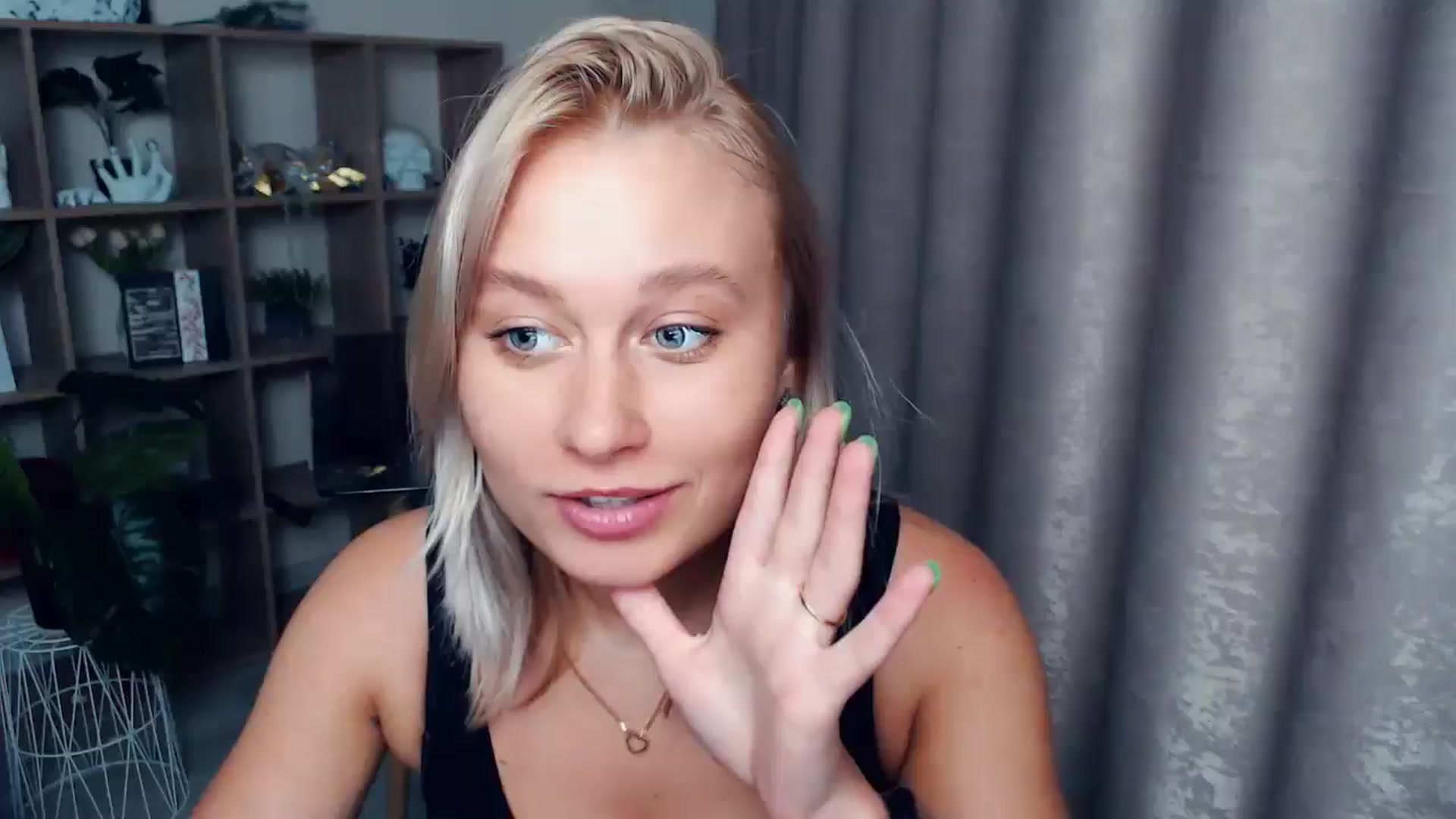 Gallery image thumbnail from Kukla_kolduna's myfreecams stream on, 08/22/2025, 18:10 image 1 of 20
