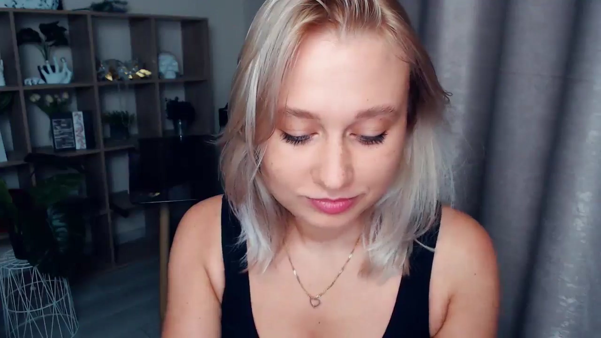 Gallery image thumbnail from Kukla_kolduna's myfreecams stream on, 08/22/2025, 18:10 image 8 of 20