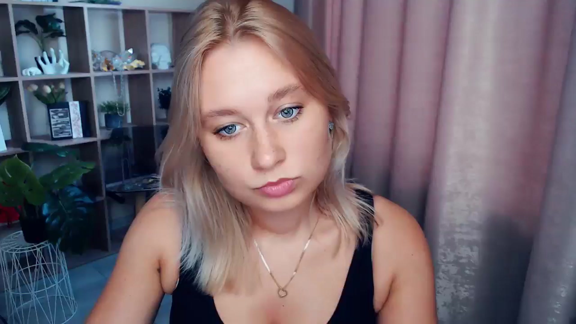 Gallery image thumbnail from Kukla_kolduna's myfreecams stream on, 08/23/2025, 15:47 image 1 of 20
