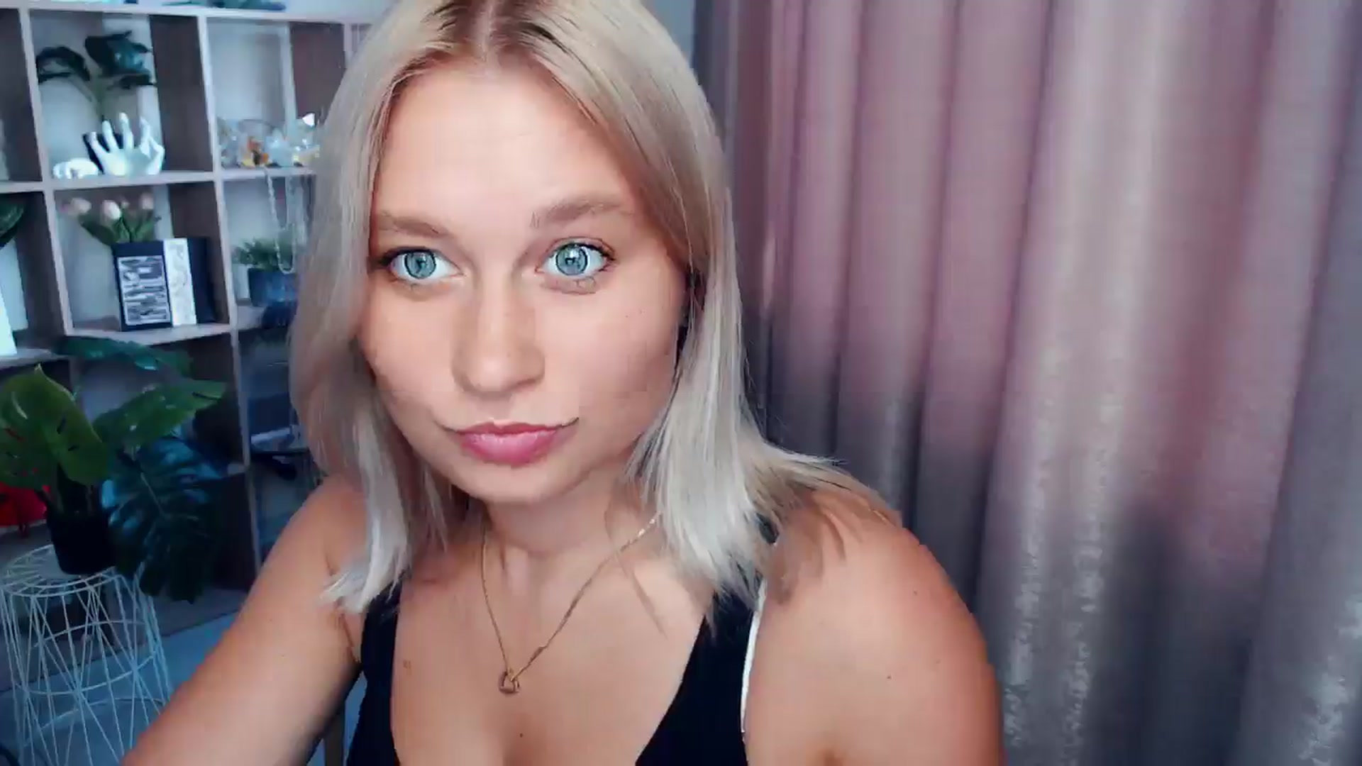 Gallery image thumbnail from Kukla_kolduna's myfreecams stream on, 08/23/2025, 15:47 image 19 of 20