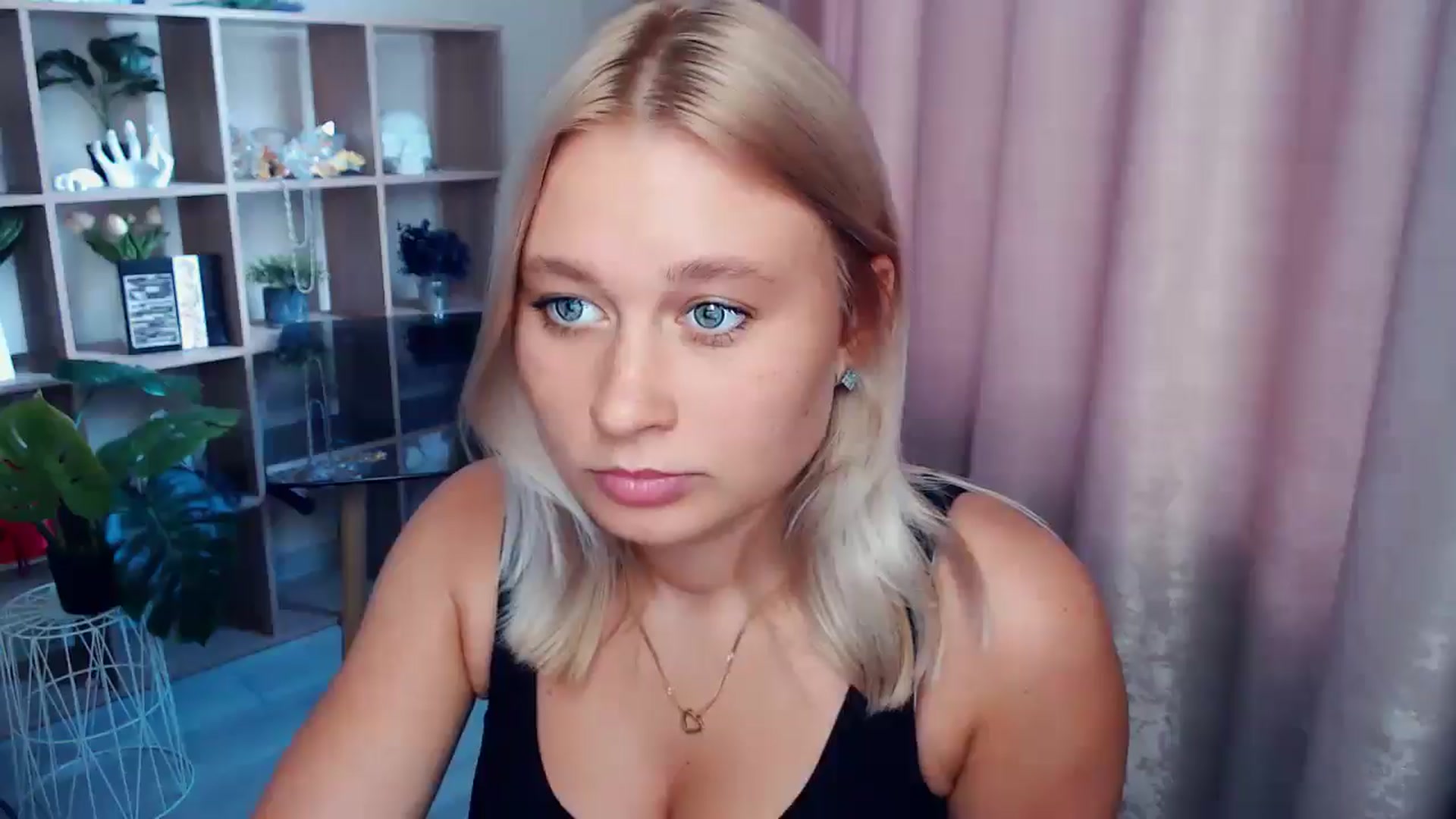 Gallery image thumbnail from Kukla_kolduna's myfreecams stream on, 08/23/2025, 15:47 image 10 of 20