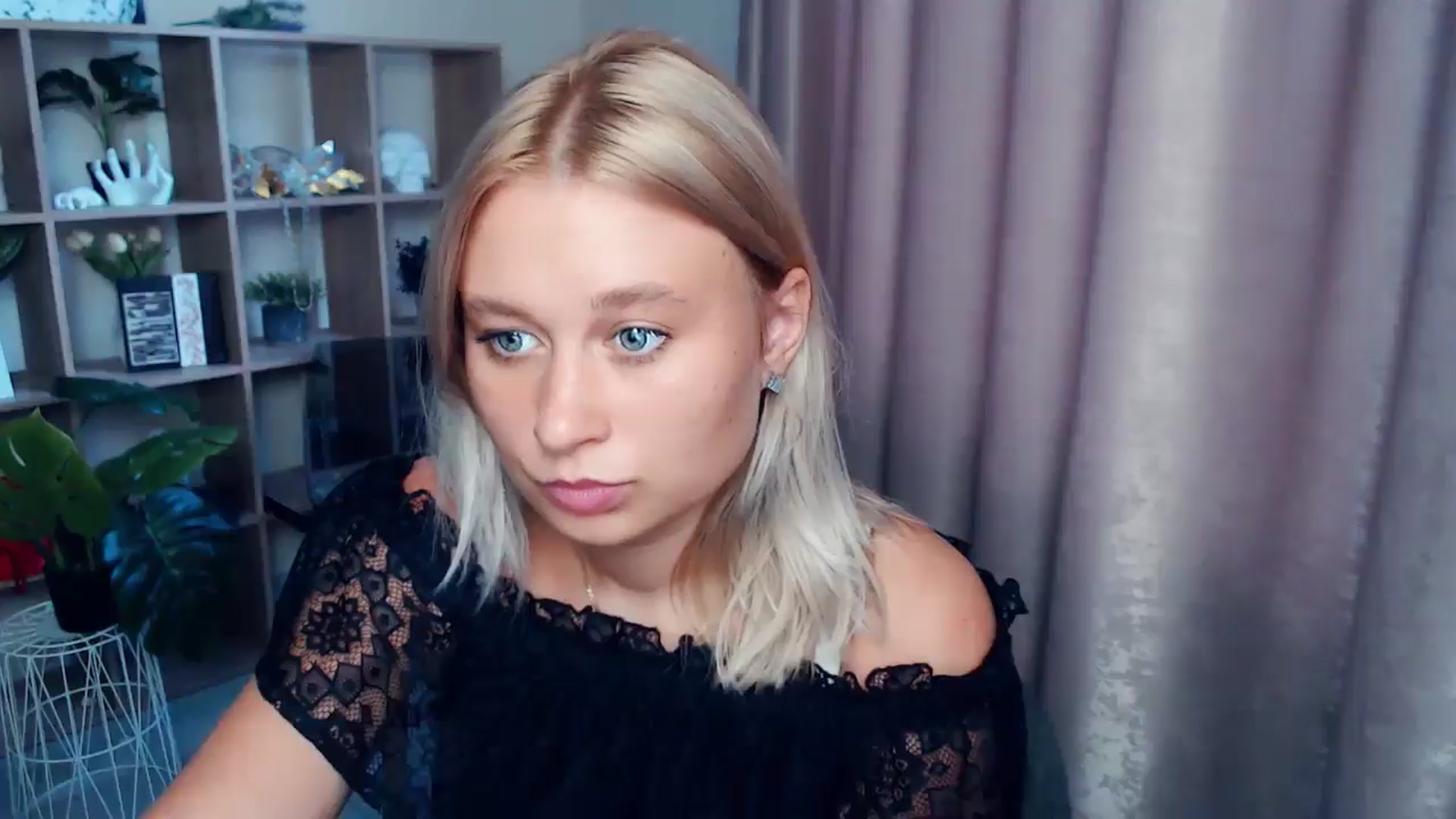 Gallery image thumbnail from Kukla_kolduna's myfreecams stream on, 08/23/2025, 16:30 image 8 of 20