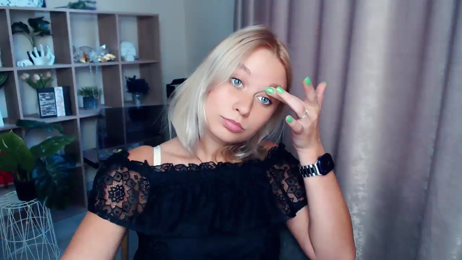 Gallery image thumbnail from Kukla_kolduna's myfreecams stream on, 08/23/2025, 16:30 image 19 of 20