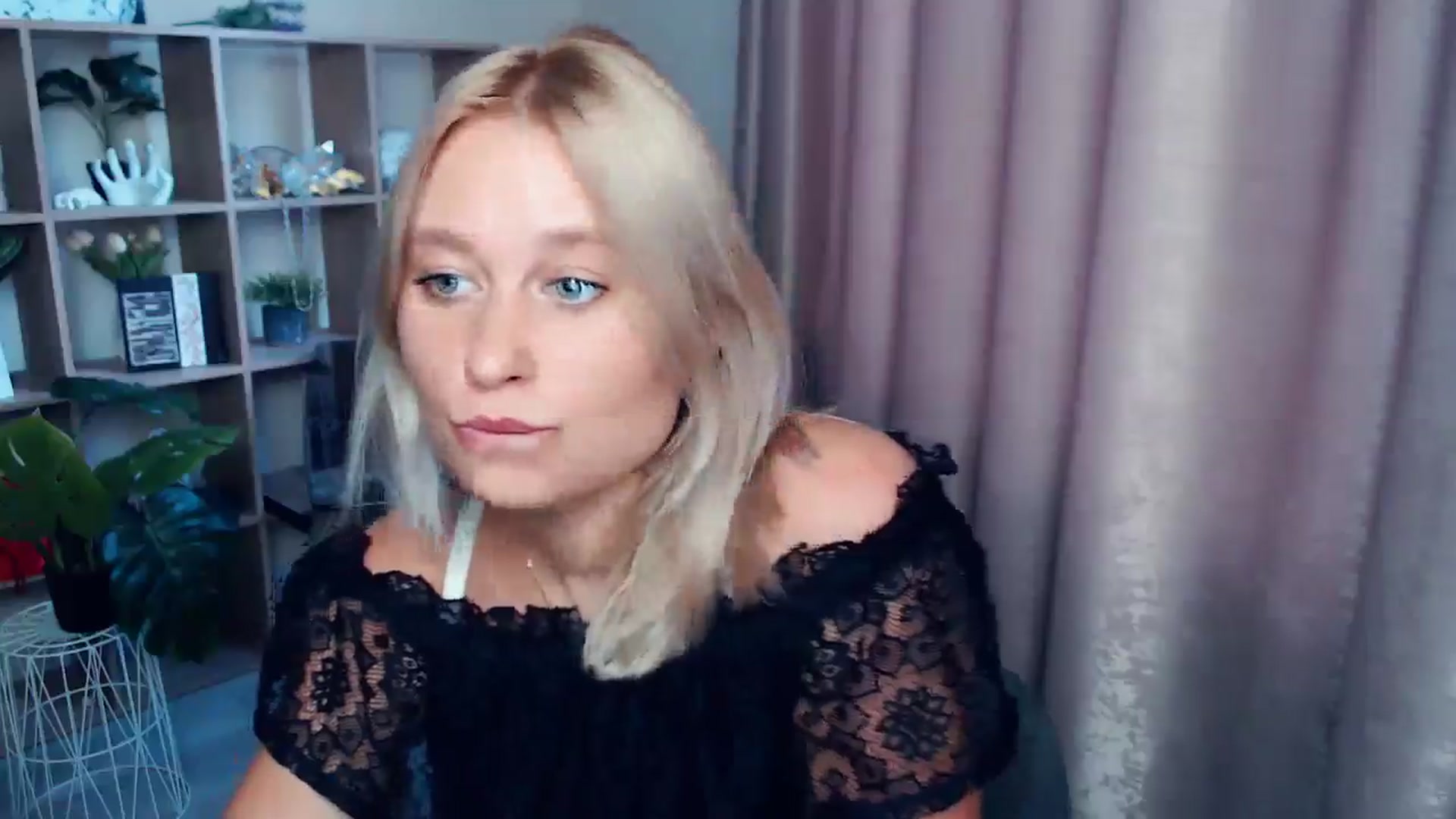 Gallery image thumbnail from Kukla_kolduna's myfreecams stream on, 08/23/2025, 16:30 image 2 of 20