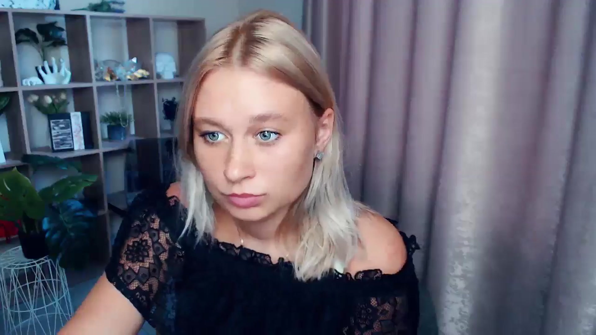 Gallery image thumbnail from Kukla_kolduna's myfreecams stream on, 08/23/2025, 16:30 image 7 of 20