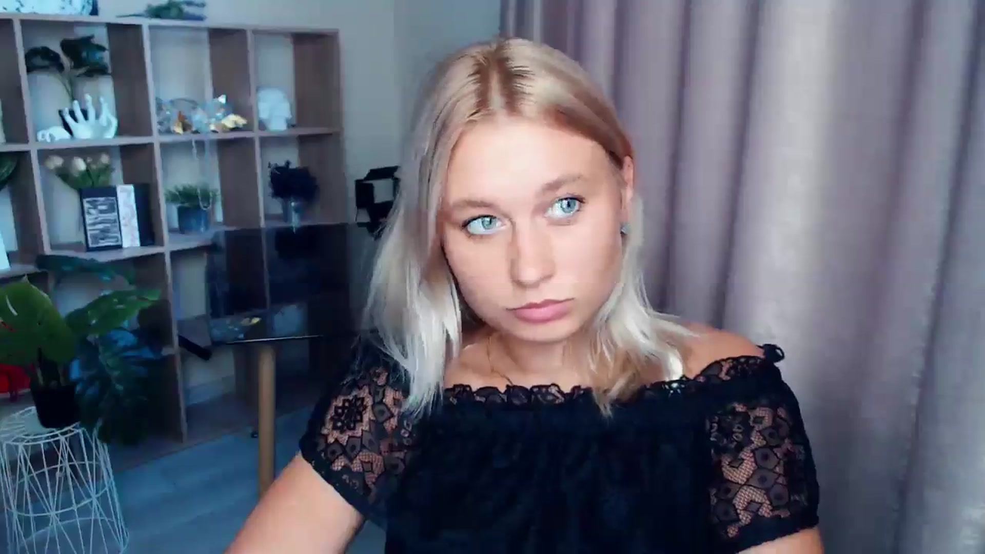 Gallery image thumbnail from Kukla_kolduna's myfreecams stream on, 08/23/2025, 16:30 image 14 of 20