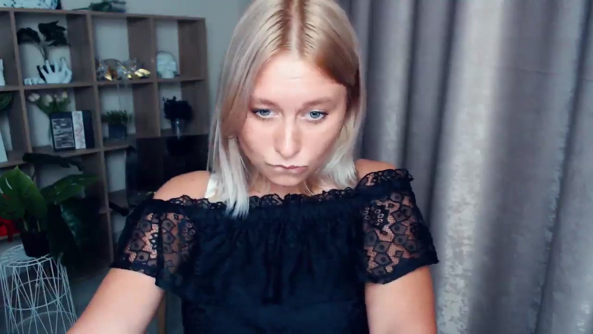 Gallery image thumbnail from Kukla_kolduna's myfreecams stream on, 08/23/2025, 18:05 image 13 of 20