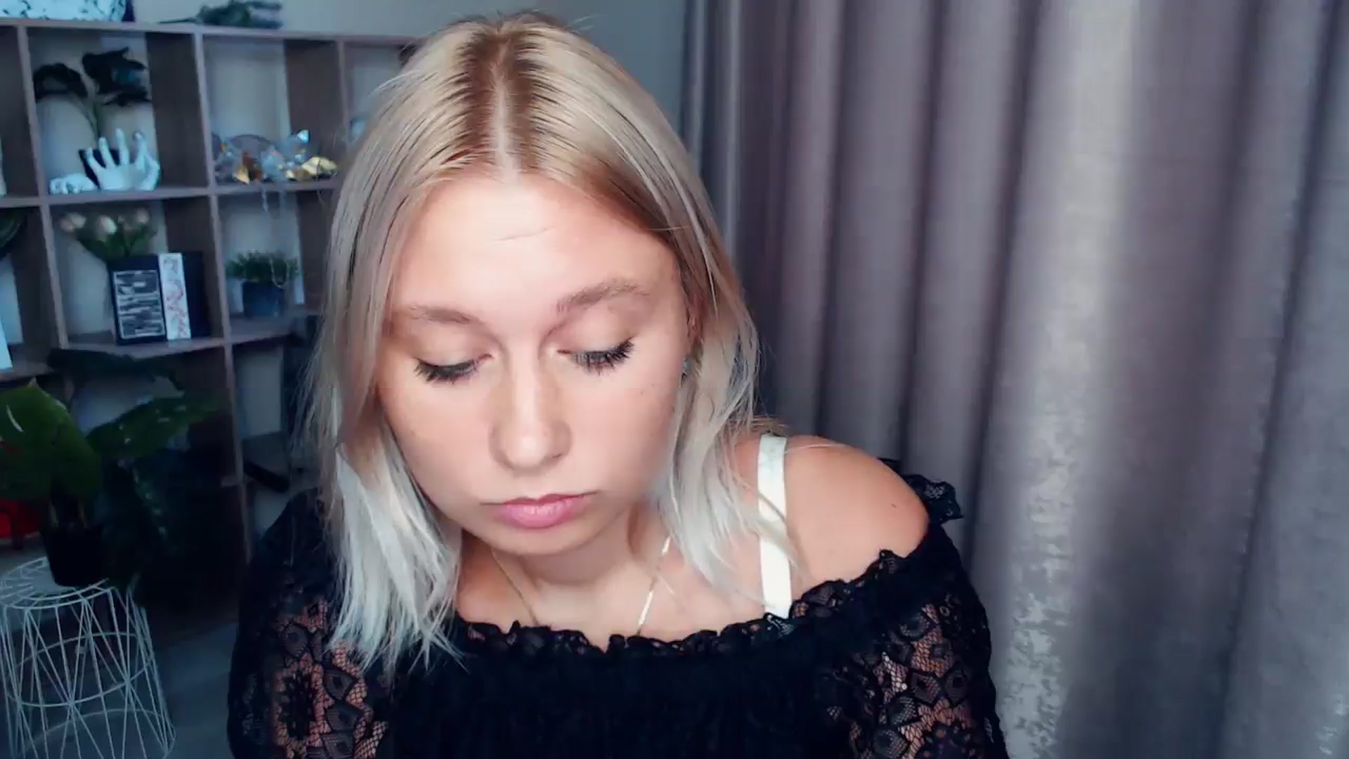 Gallery image thumbnail from Kukla_kolduna's myfreecams stream on, 08/23/2025, 18:05 image 1 of 20