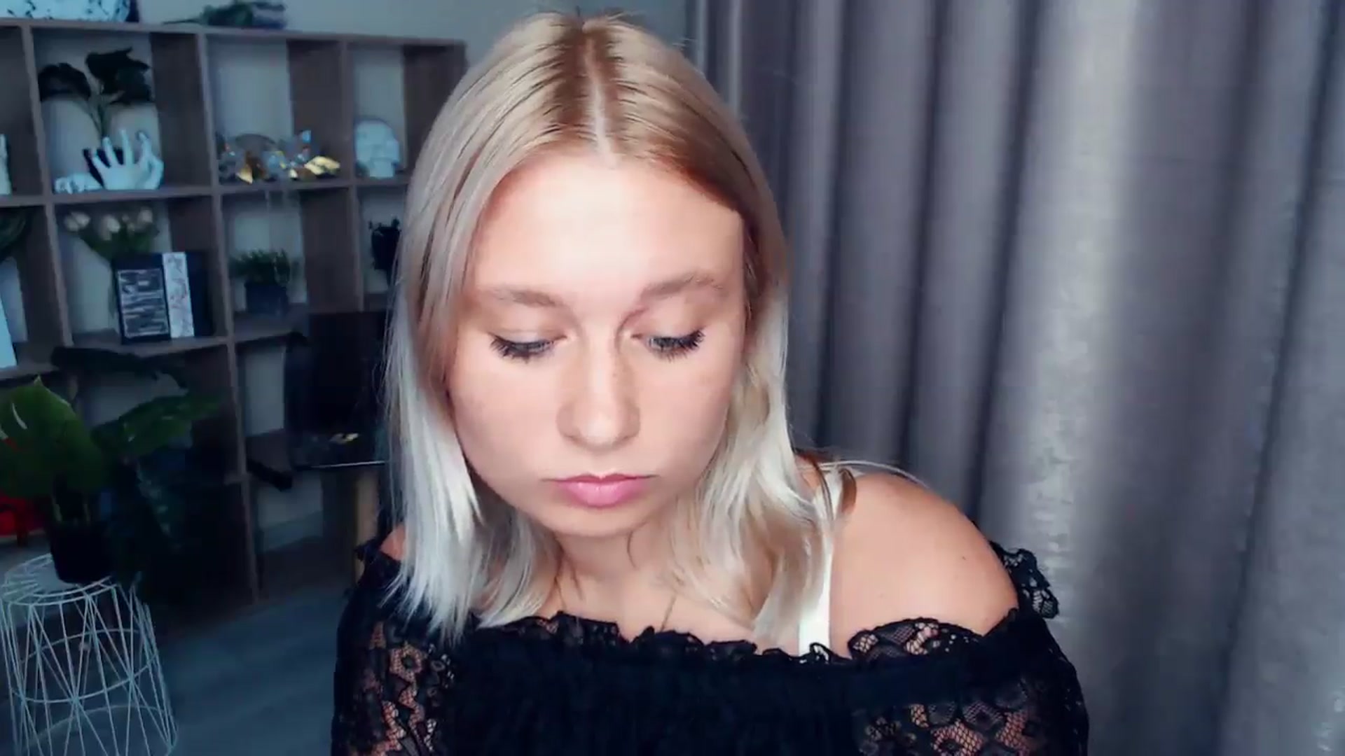Gallery image thumbnail from Kukla_kolduna's myfreecams stream on, 08/23/2025, 18:05 image 4 of 20