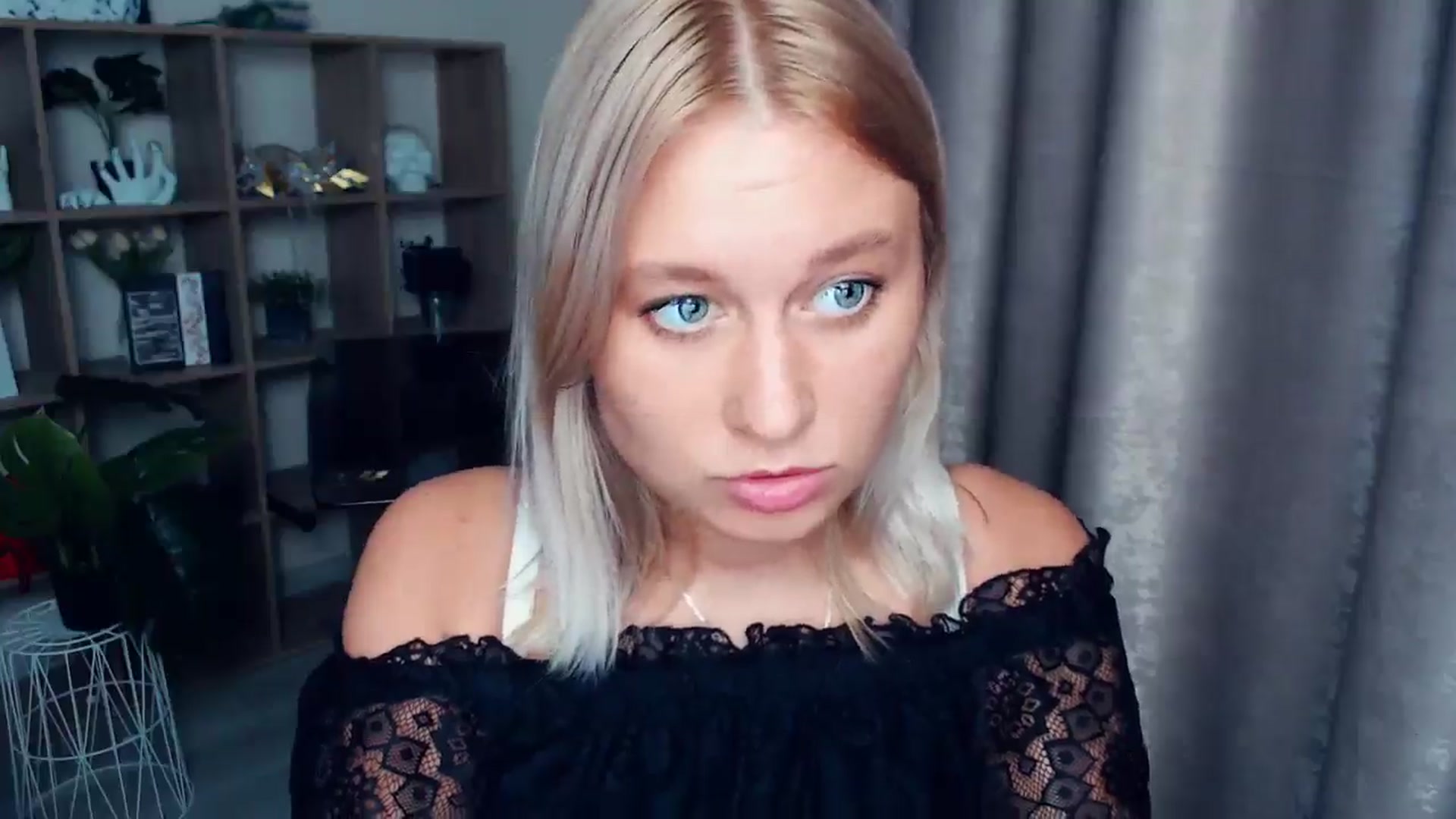 Gallery image thumbnail from Kukla_kolduna's myfreecams stream on, 08/23/2025, 18:05 image 11 of 20