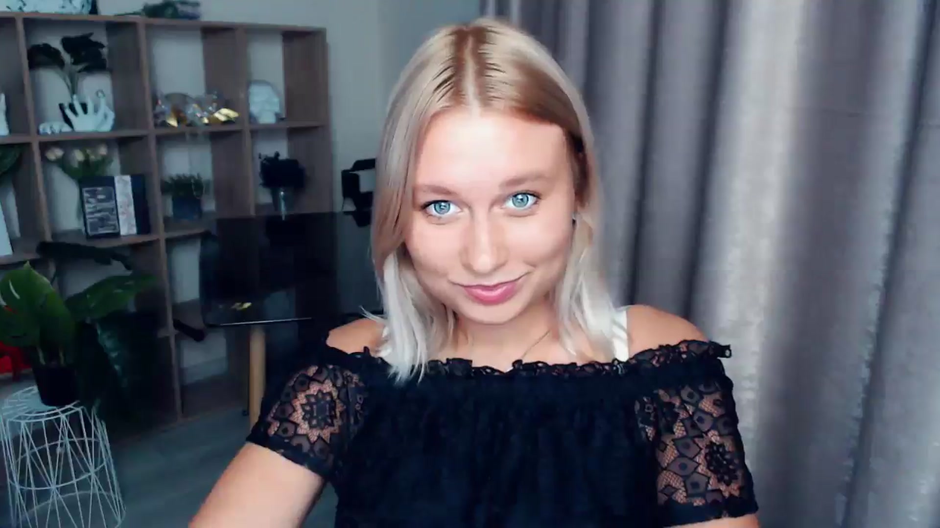 Gallery image thumbnail from Kukla_kolduna's myfreecams stream on, 08/23/2025, 18:05 image 19 of 20