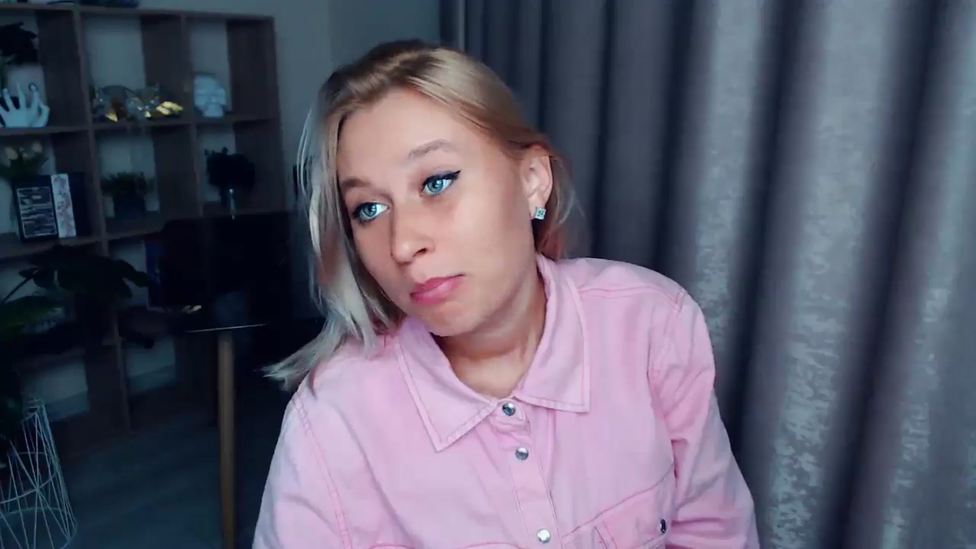 Gallery image thumbnail from Kukla_kolduna's myfreecams stream on, 08/24/2025, 18:02 image 15 of 20