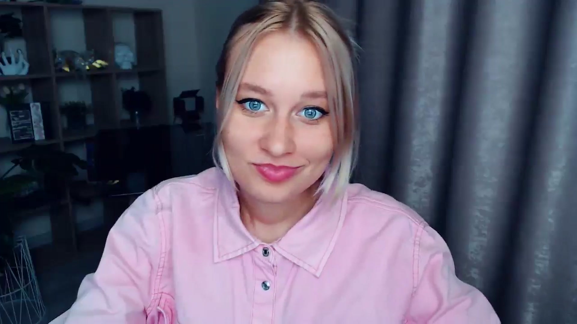 Gallery image thumbnail from Kukla_kolduna's myfreecams stream on, 08/24/2025, 18:02 image 9 of 20