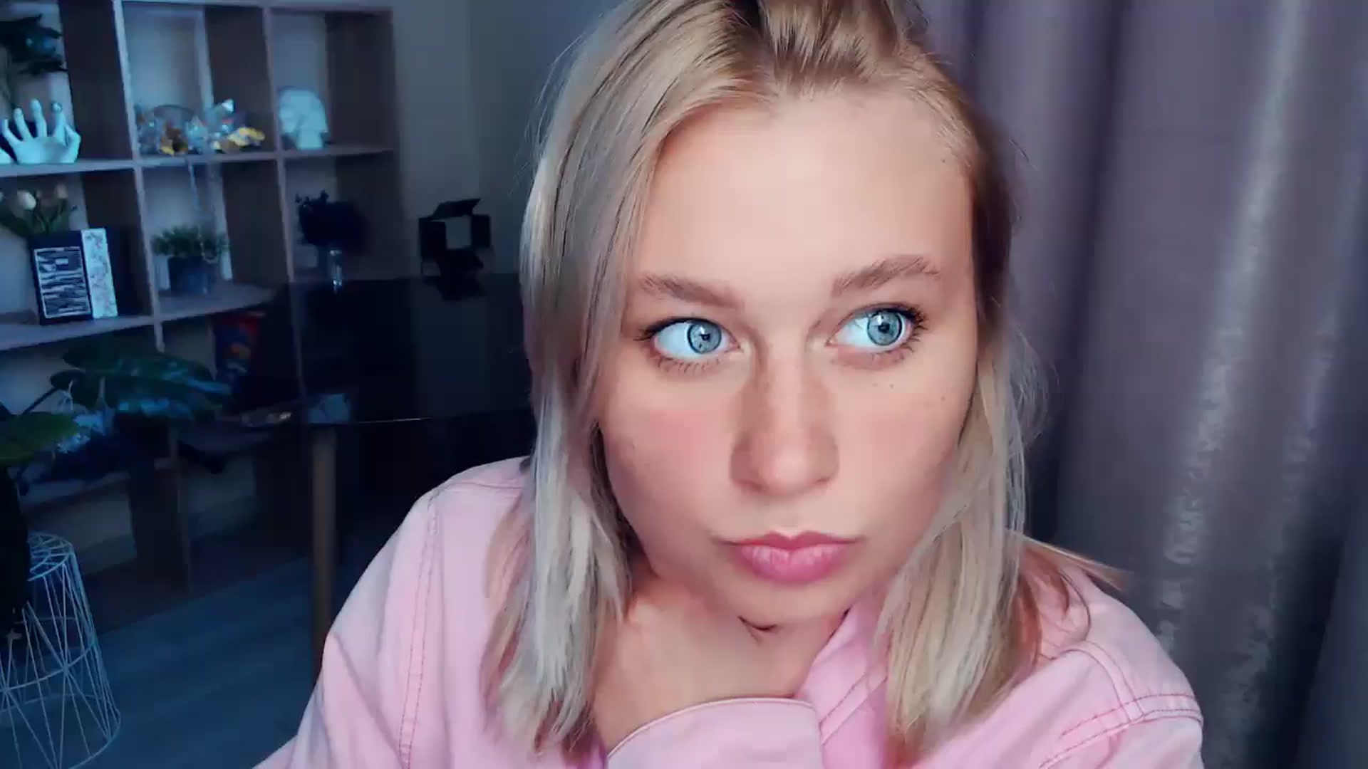 Gallery image thumbnail from Kukla_kolduna's myfreecams stream on, 08/27/2025, 16:43 image 1 of 20