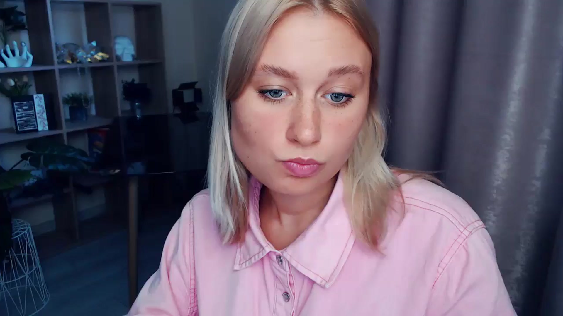 Gallery image thumbnail from Kukla_kolduna's myfreecams stream on, 08/27/2025, 16:43 image 20 of 20