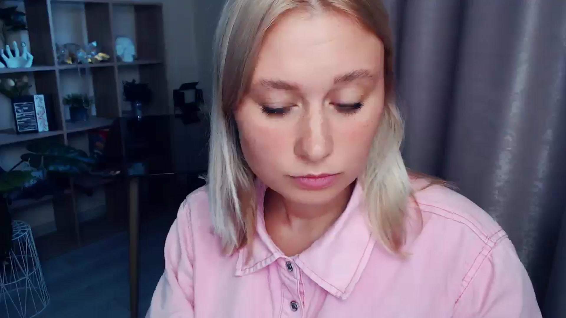 Gallery image thumbnail from Kukla_kolduna's myfreecams stream on, 08/27/2025, 16:43 image 17 of 20
