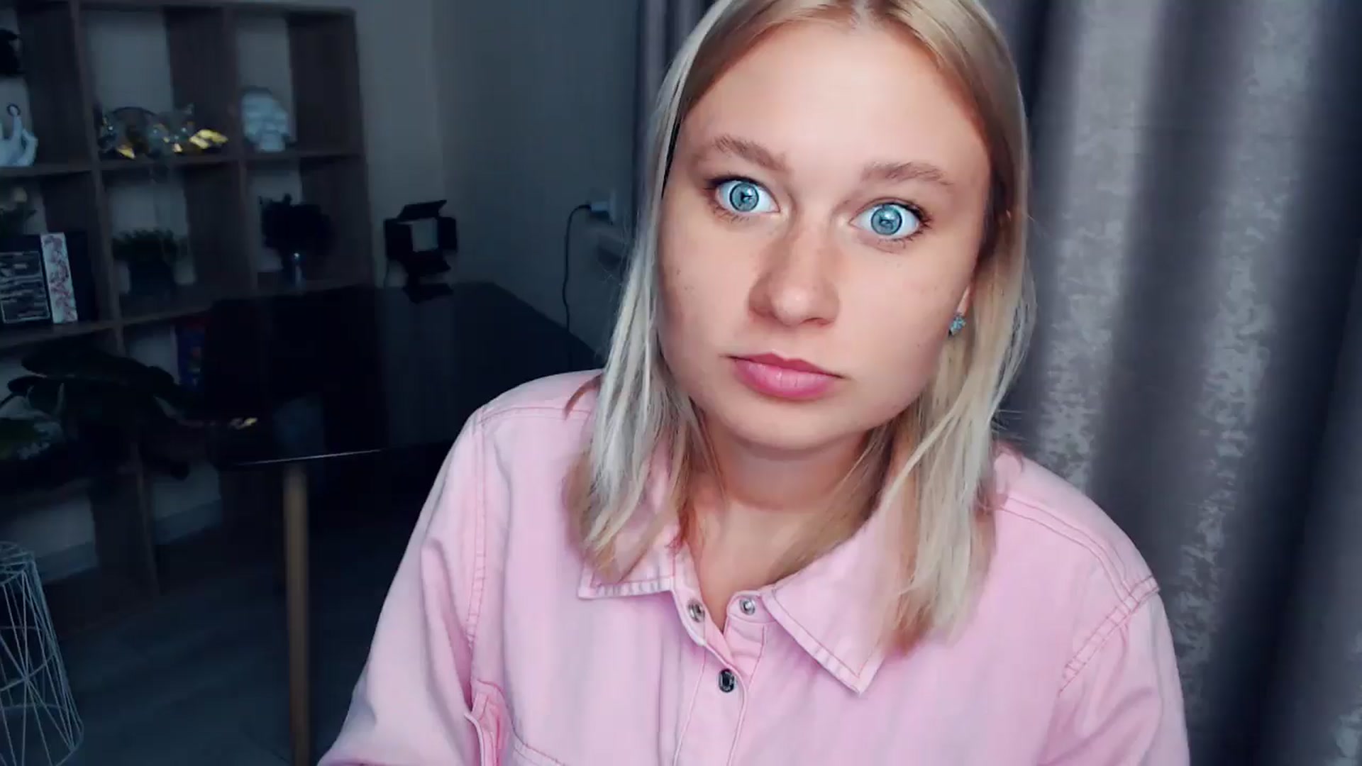 Gallery image thumbnail from Kukla_kolduna's myfreecams stream on, 08/27/2025, 18:10 image 16 of 20
