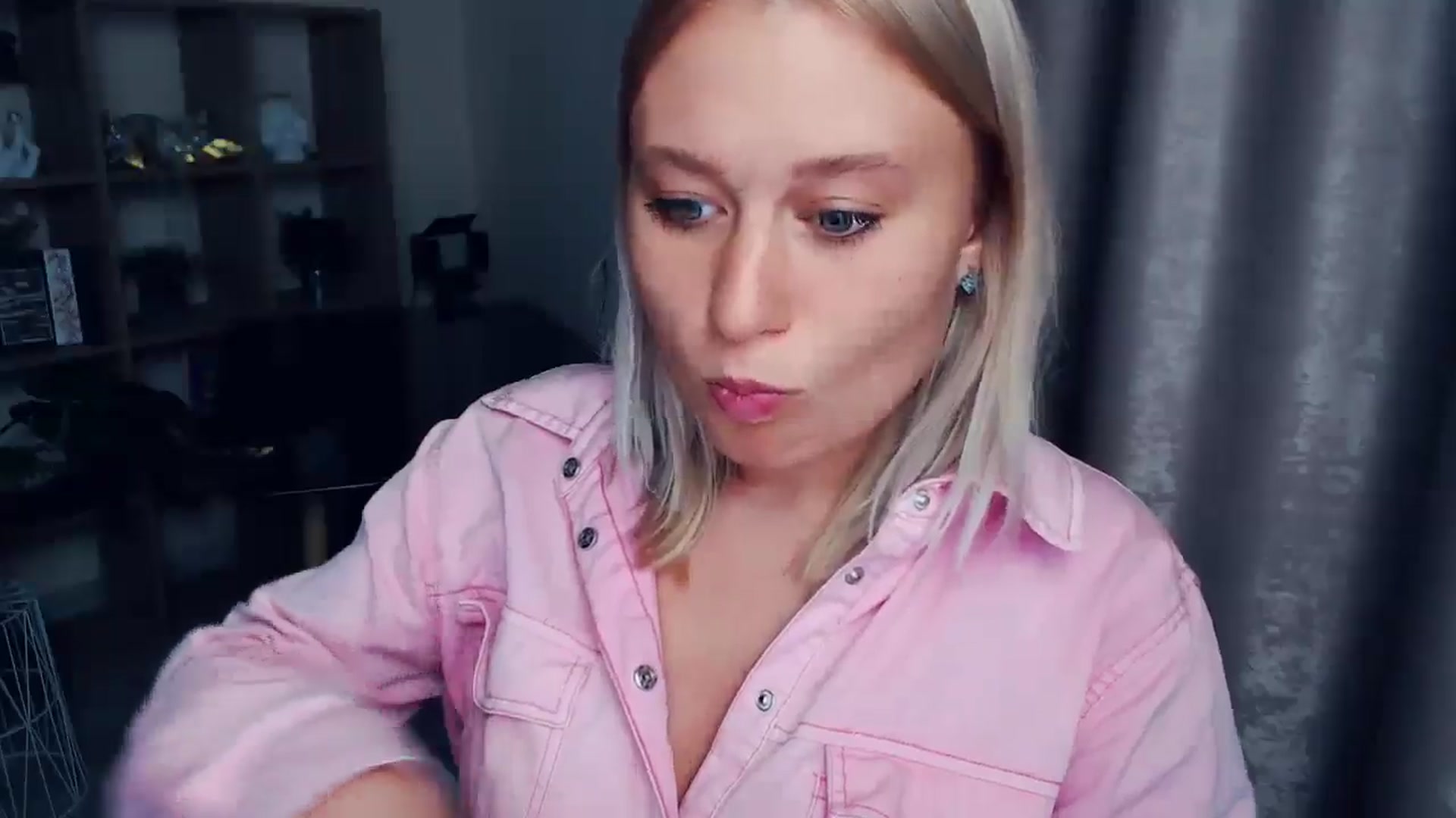 Gallery image thumbnail from Kukla_kolduna's myfreecams stream on, 08/27/2025, 18:10 image 20 of 20