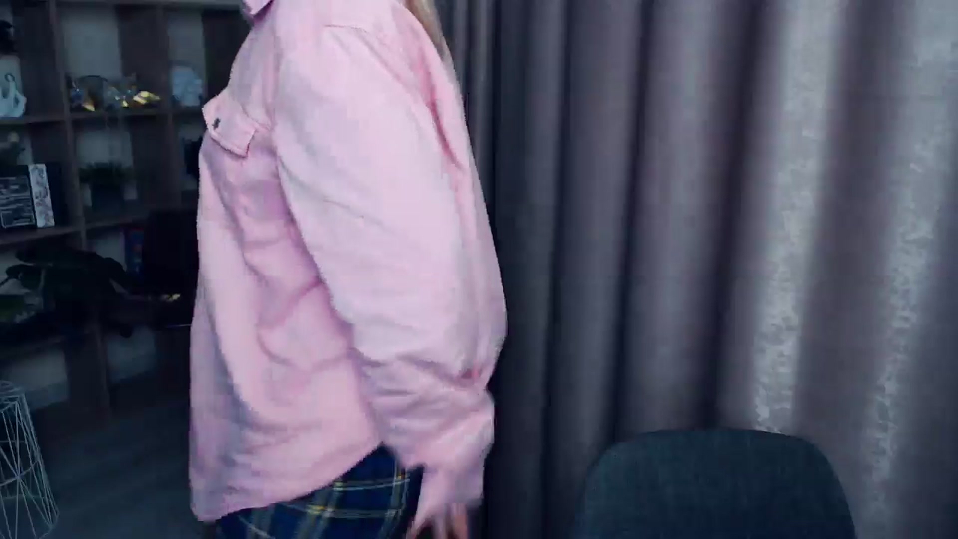 Gallery image thumbnail from Kukla_kolduna's myfreecams stream on, 08/27/2025, 18:10 image 18 of 20