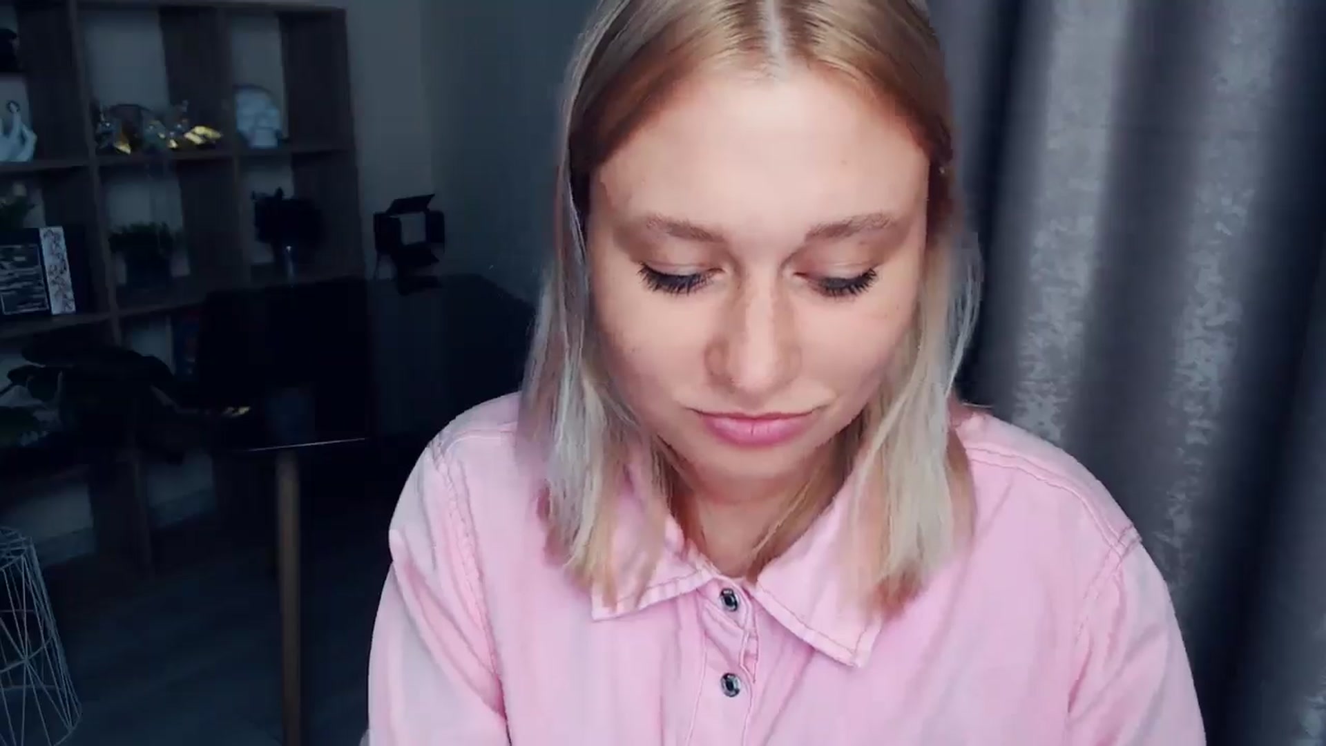 Gallery image thumbnail from Kukla_kolduna's myfreecams stream on, 08/27/2025, 18:10 image 15 of 20
