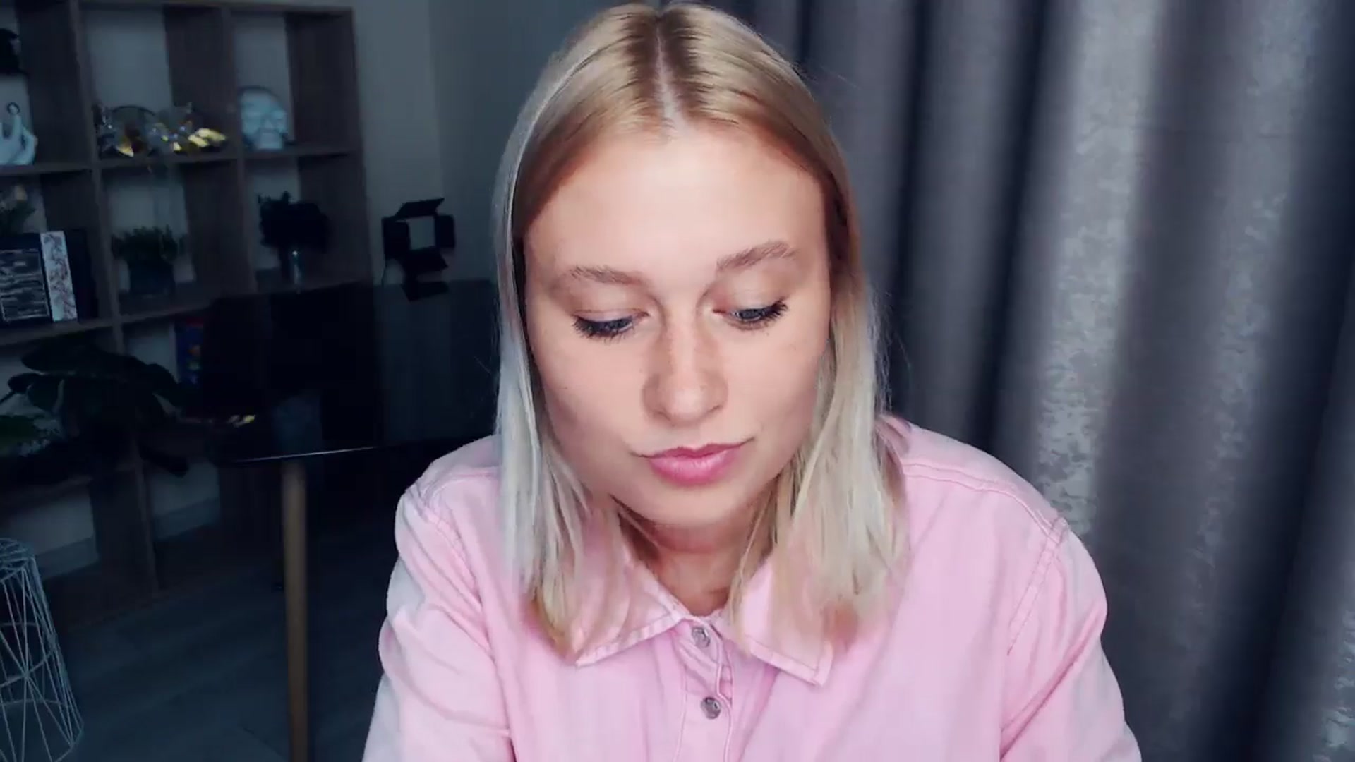 Gallery image thumbnail from Kukla_kolduna's myfreecams stream on, 08/27/2025, 18:10 image 13 of 20